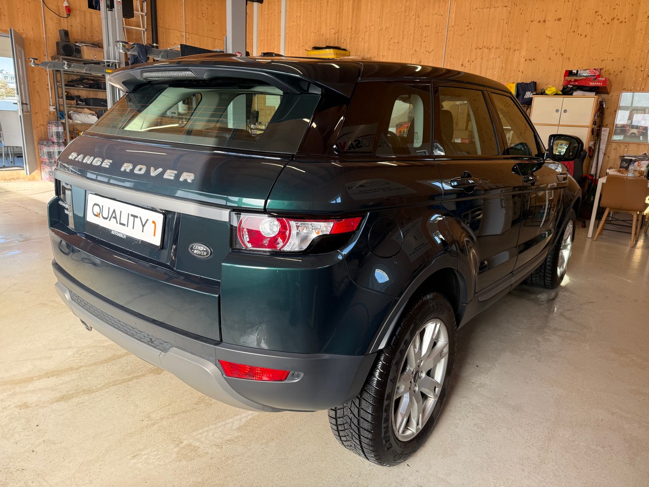 LAND ROVER Range Rover Evoque 2.2 TD4 Pure AT6-image-3