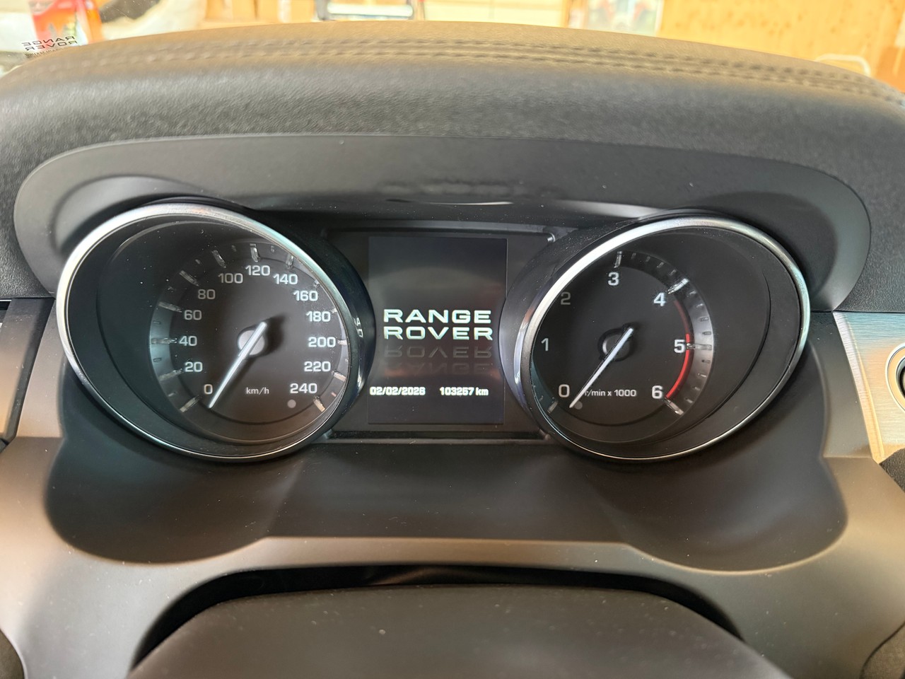 LAND ROVER Range Rover Evoque 2.2 TD4 Pure AT6-image-9