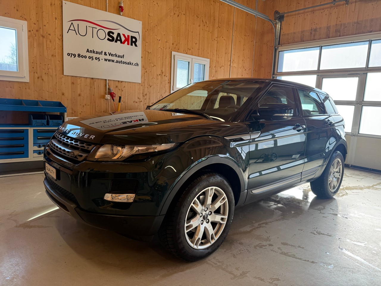 LAND ROVER Range Rover Evoque 2.2 TD4 Pure AT6-image-0