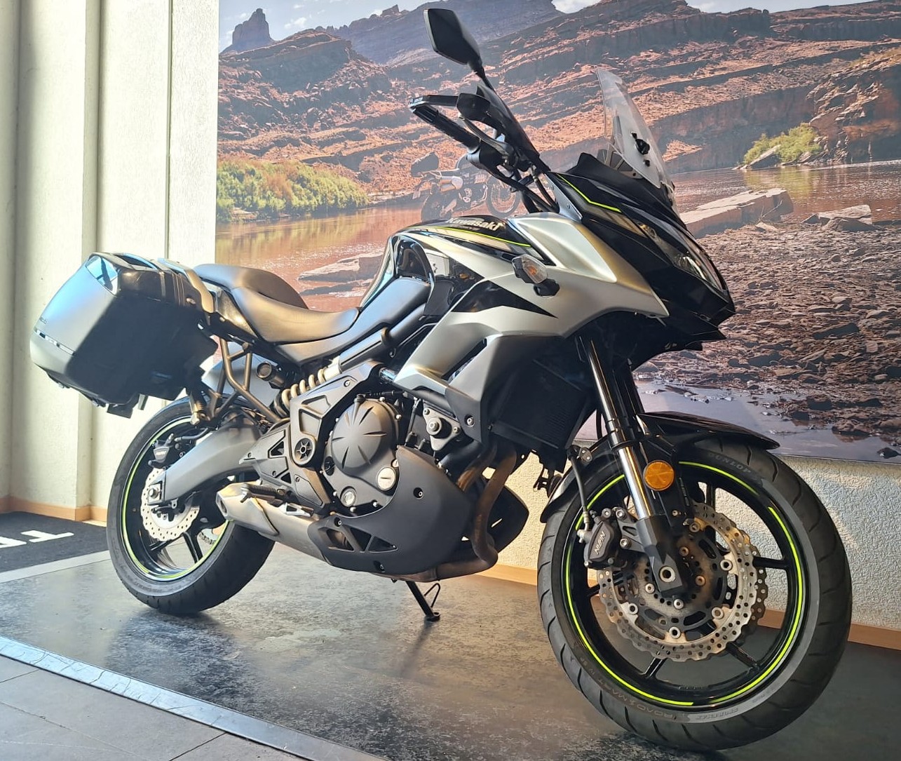 KAWASAKI Versys 650 ABS-showroom-element-1