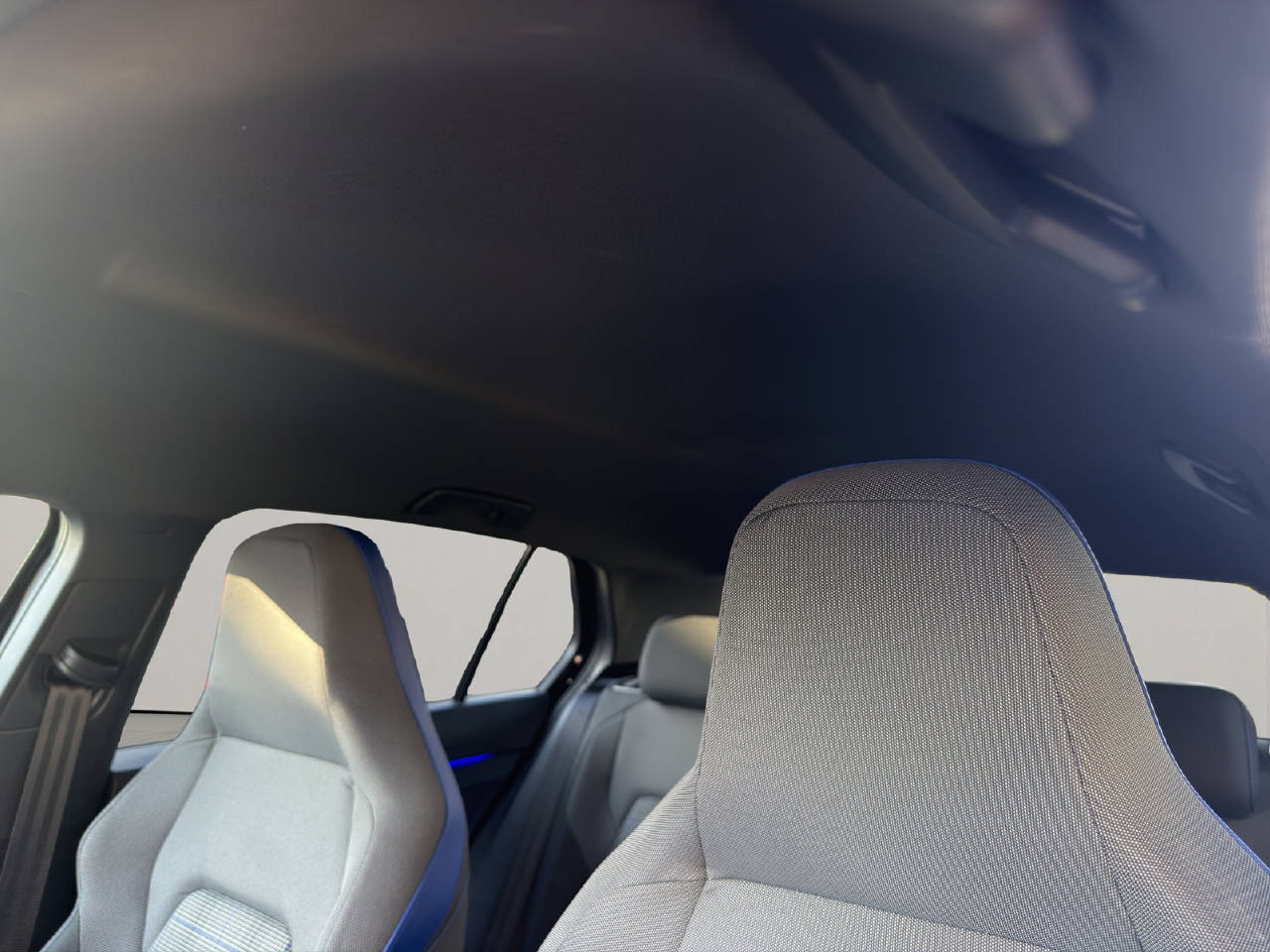 VW Golf VIII 1.4 TSI PHEV GTE DSG .-image-9