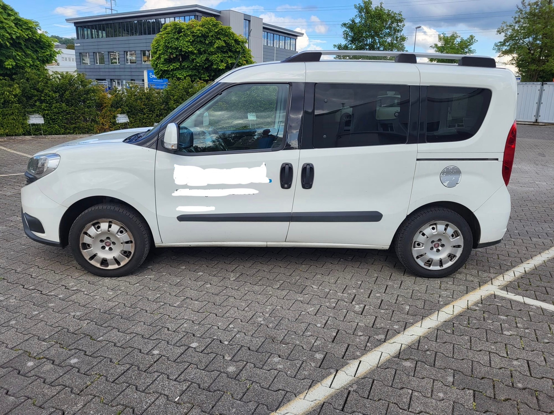 FIAT Doblò 1.4 T-Jet Natural Power Lounge-image-2