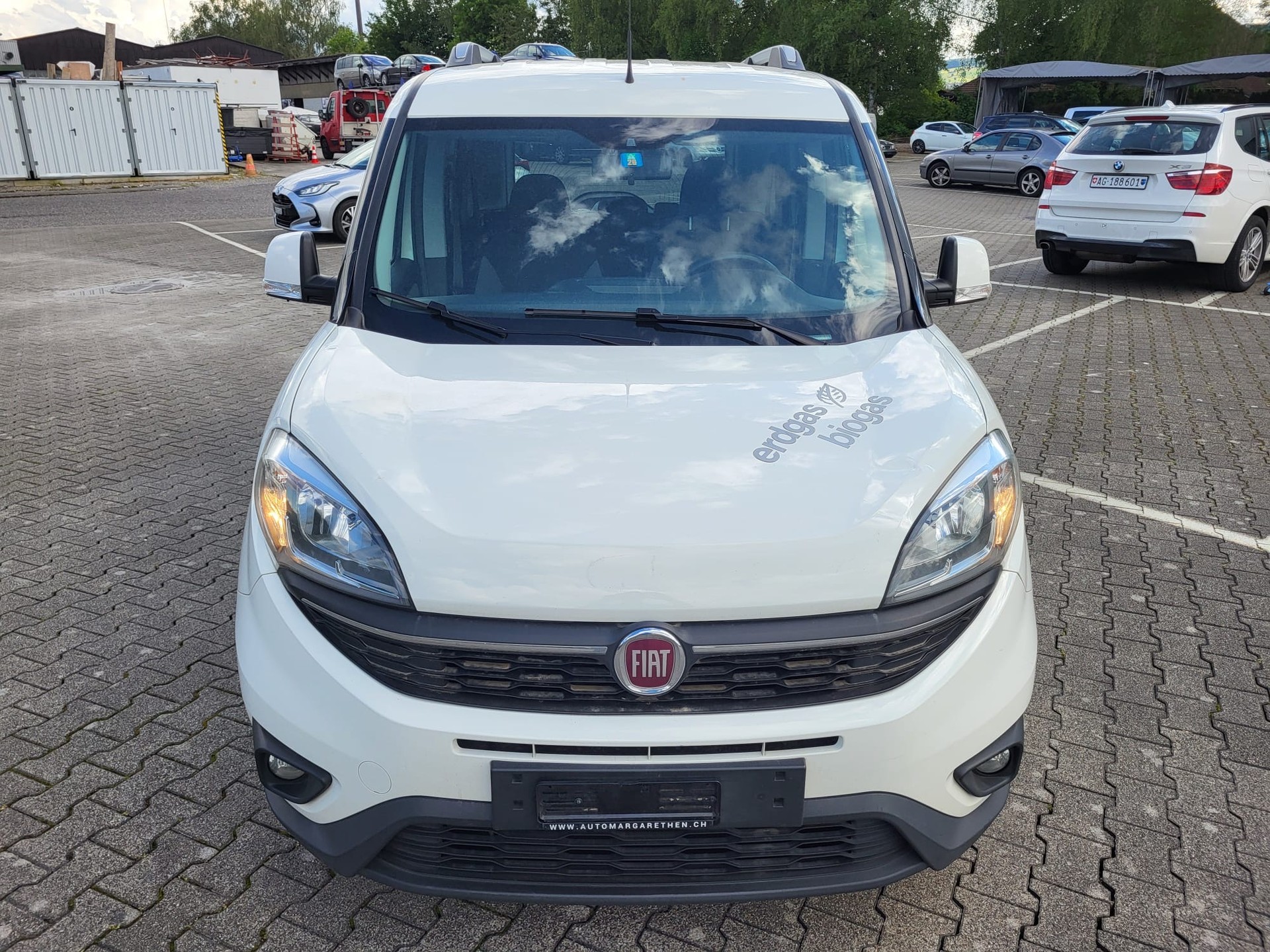 FIAT Doblò 1.4 T-Jet Natural Power Lounge-image-0