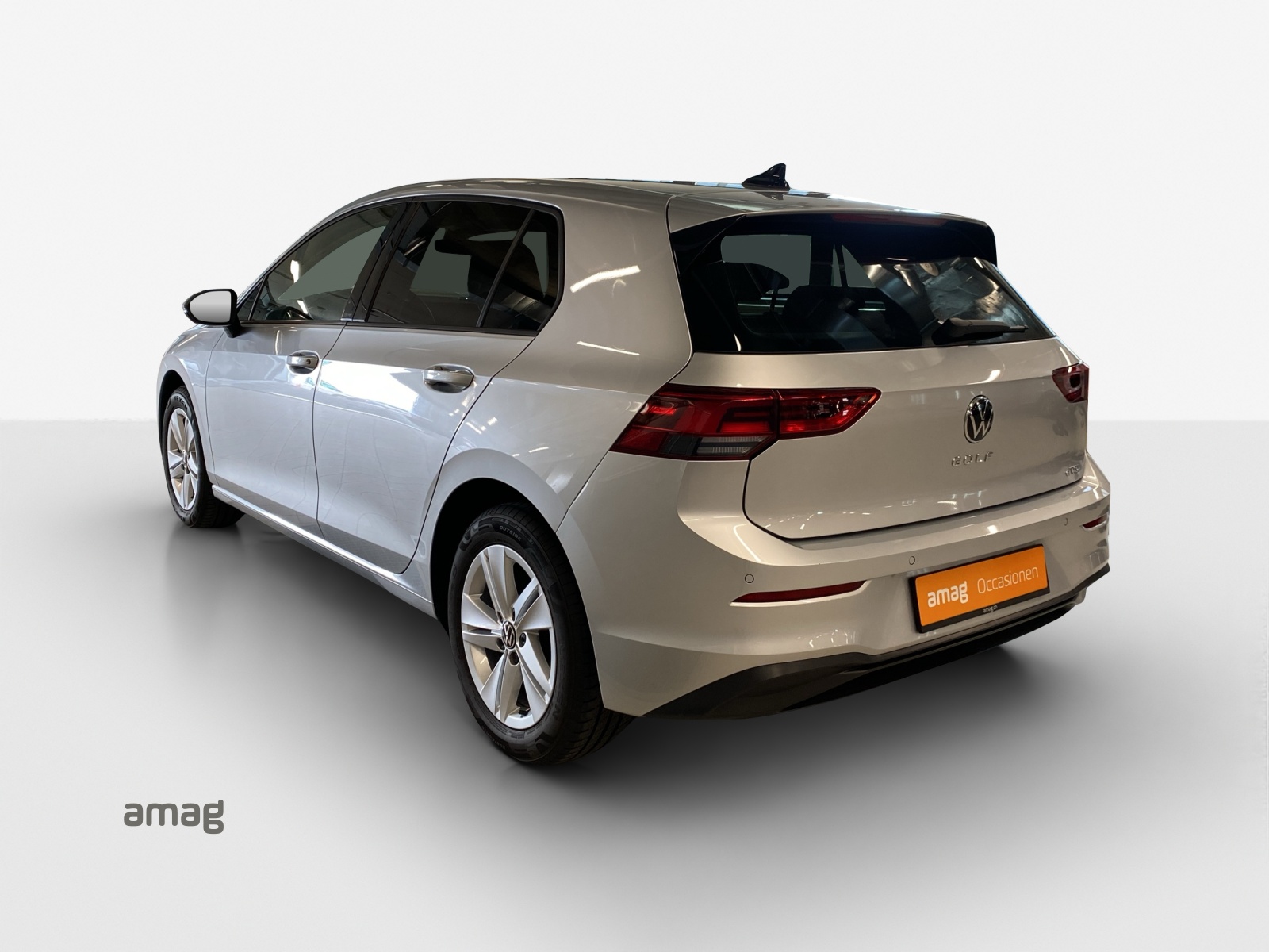 VW Golf 1.5 e TSI ACT Life DSG-image-2