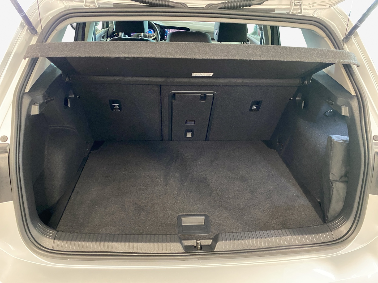 VW Golf 1.5 e TSI ACT Life DSG-image-12
