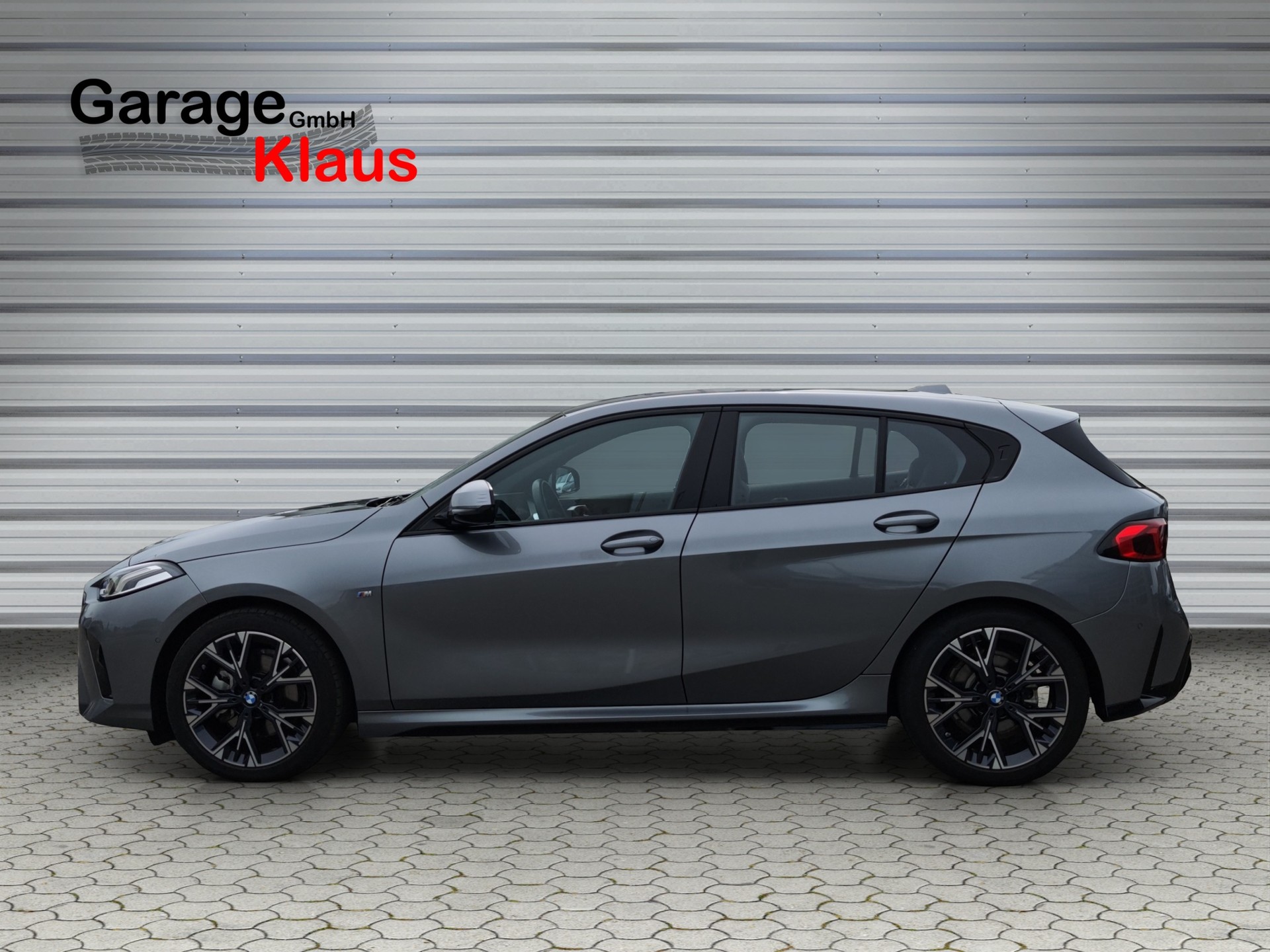 BMW 120 M Sport Steptronic-image-2