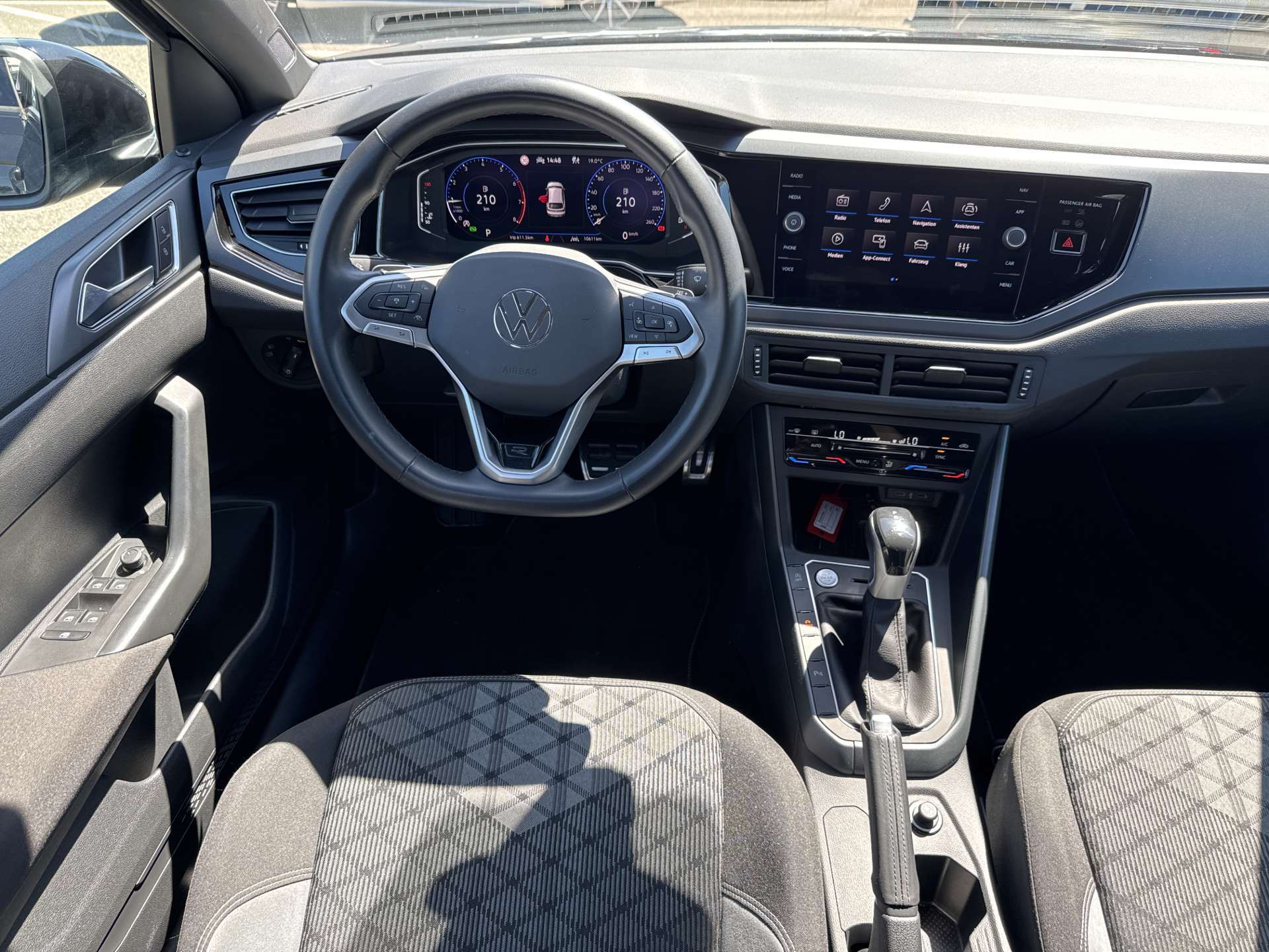 VW Taigo 1.0 TSi R-Line DSG-Automat-image-4