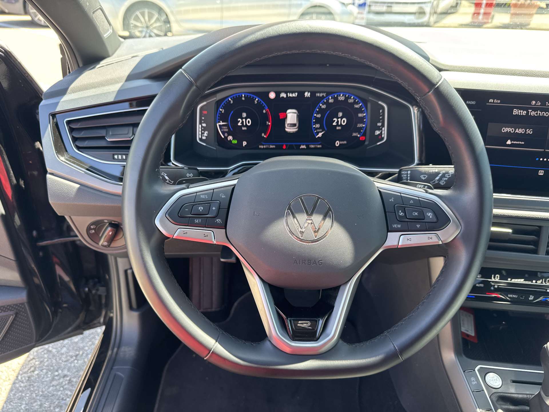 VW Taigo 1.0 TSi R-Line DSG-Automat-image-15