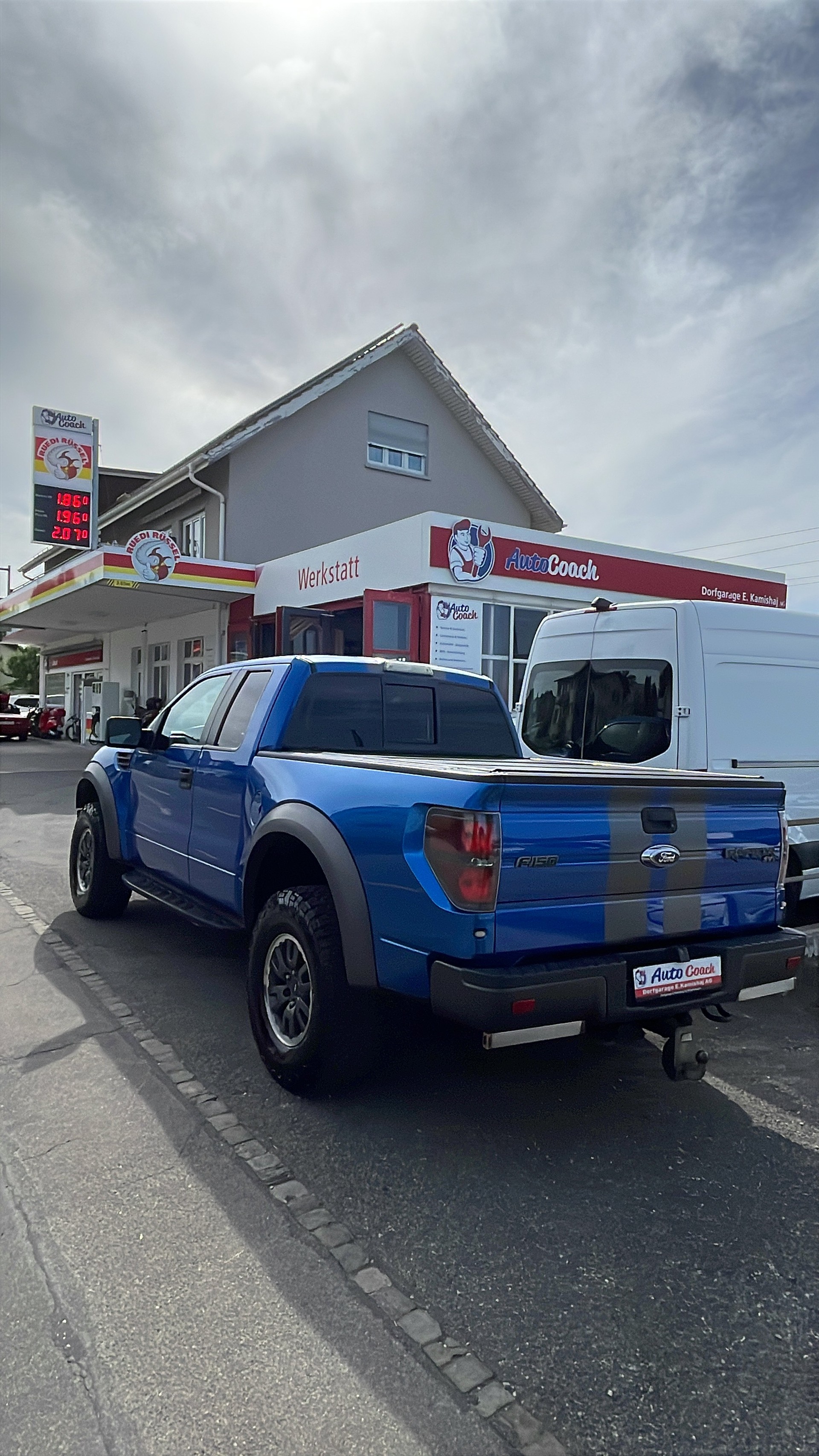 FORD F150 Raptor SVT-image-13