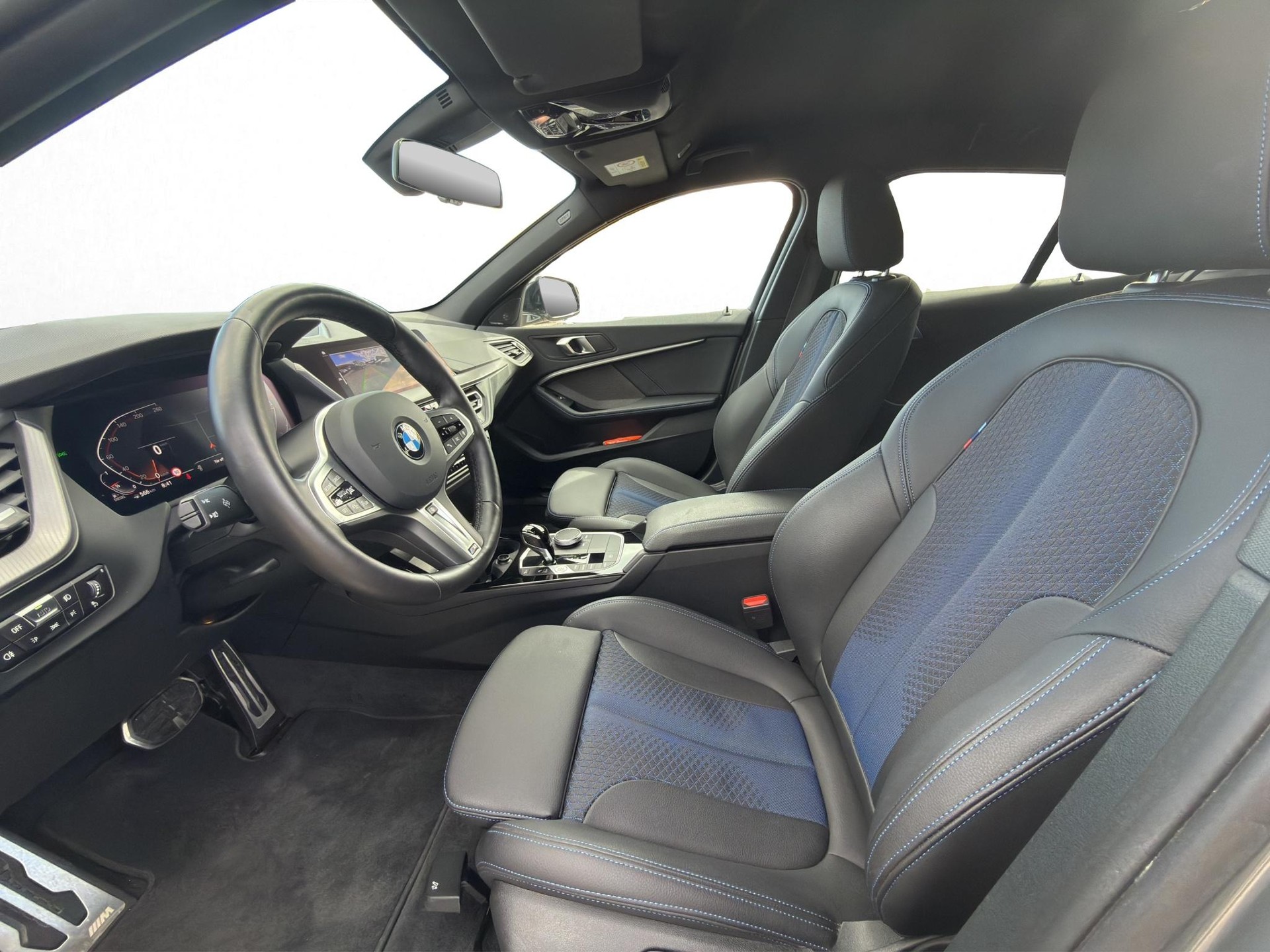 BMW 118d M Sport Steptronic-image-12