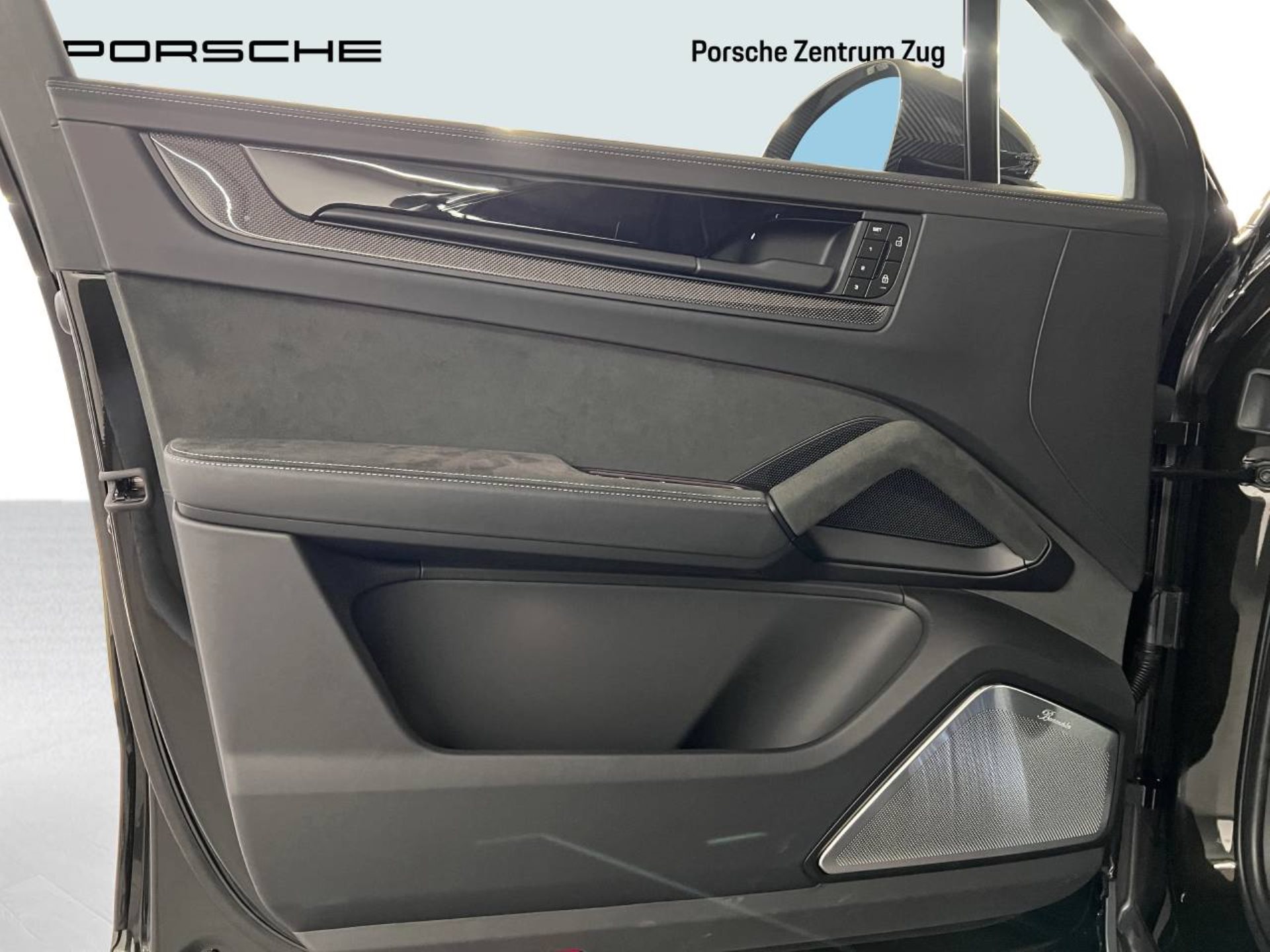 PORSCHE Cayenne Turbo E-Hybrid Coupé mit GT-Paket-image-30
