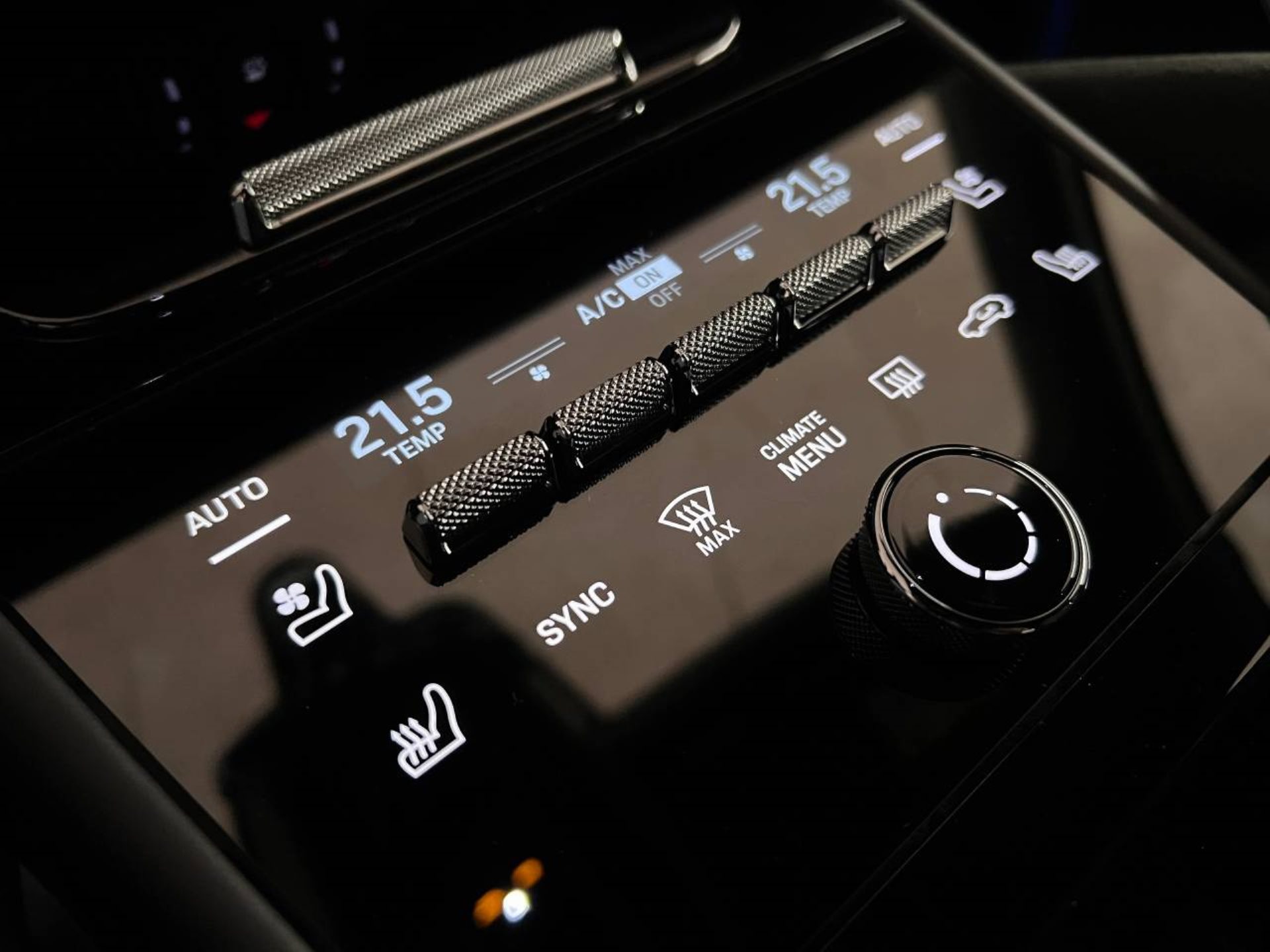PORSCHE Cayenne Turbo E-Hybrid Coupé mit GT-Paket-image-29