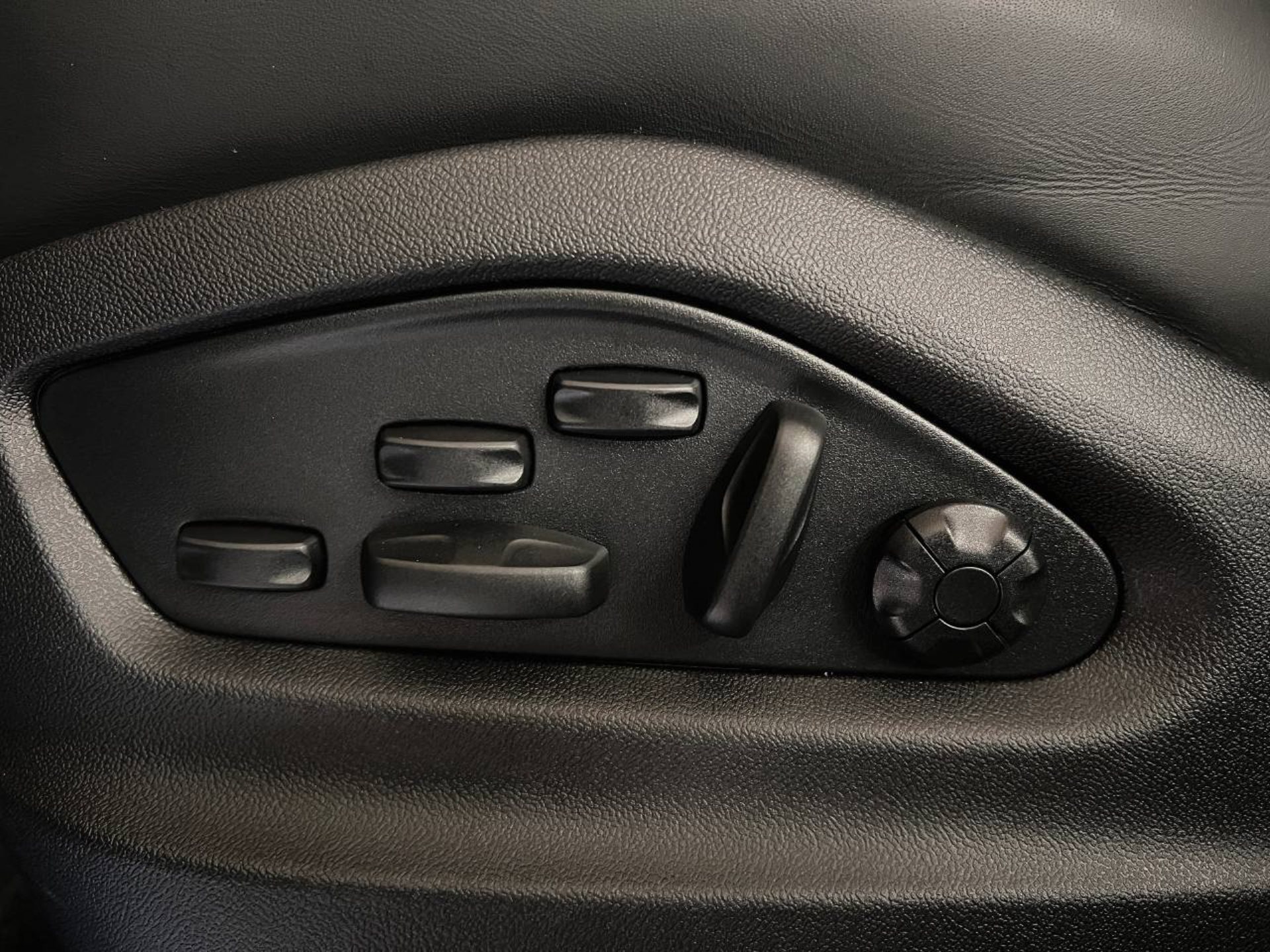 PORSCHE Cayenne Turbo E-Hybrid Coupé mit GT-Paket-image-20