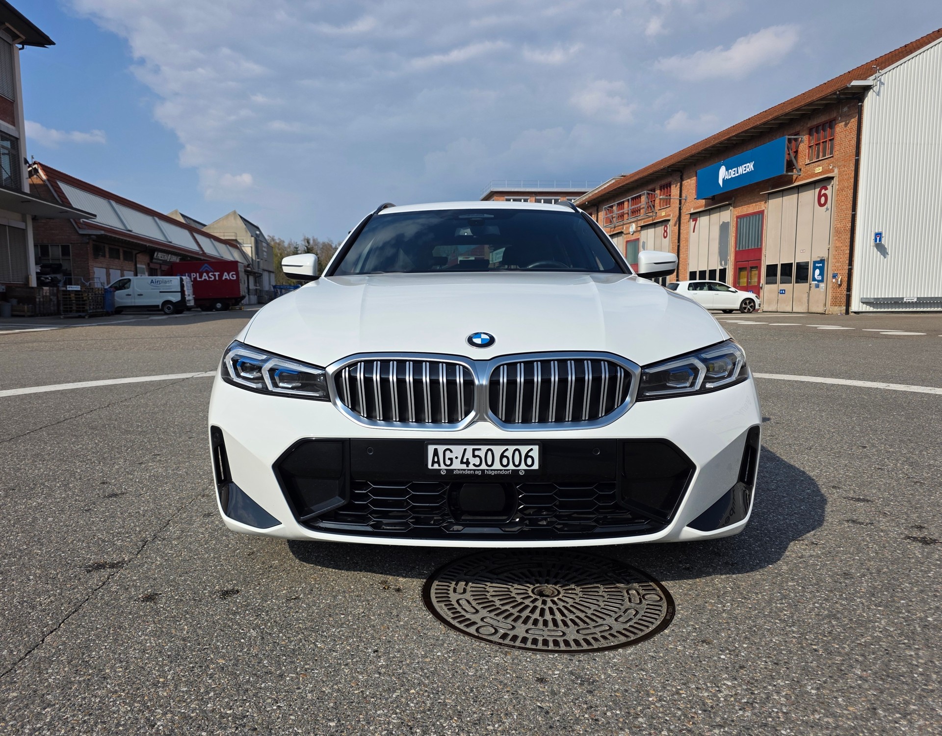 BMW 330d xDrive SAG-image-2