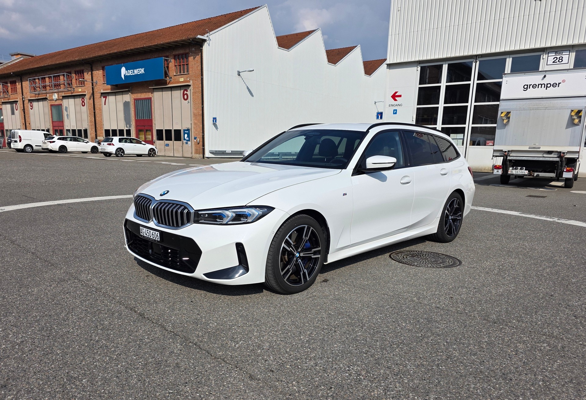 BMW 330d xDrive SAG-image-0