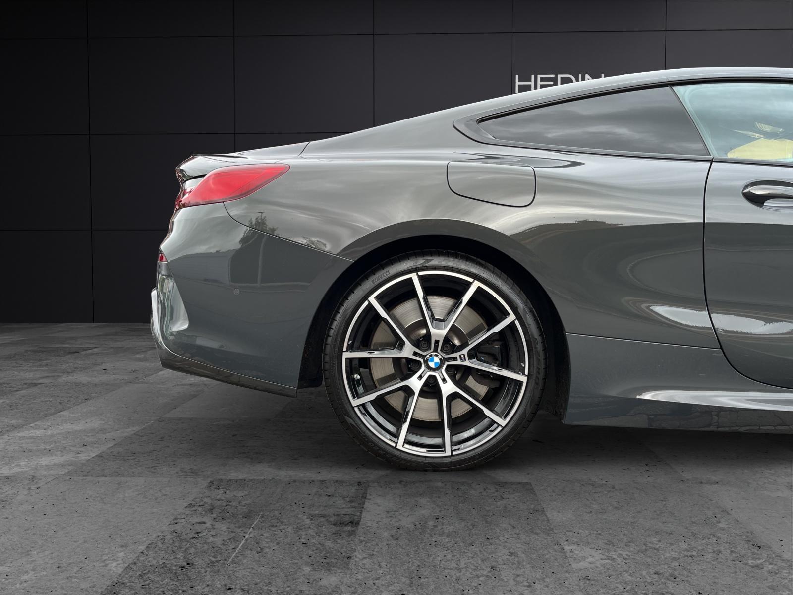 BMW M850i xDrive Coupé-image-19