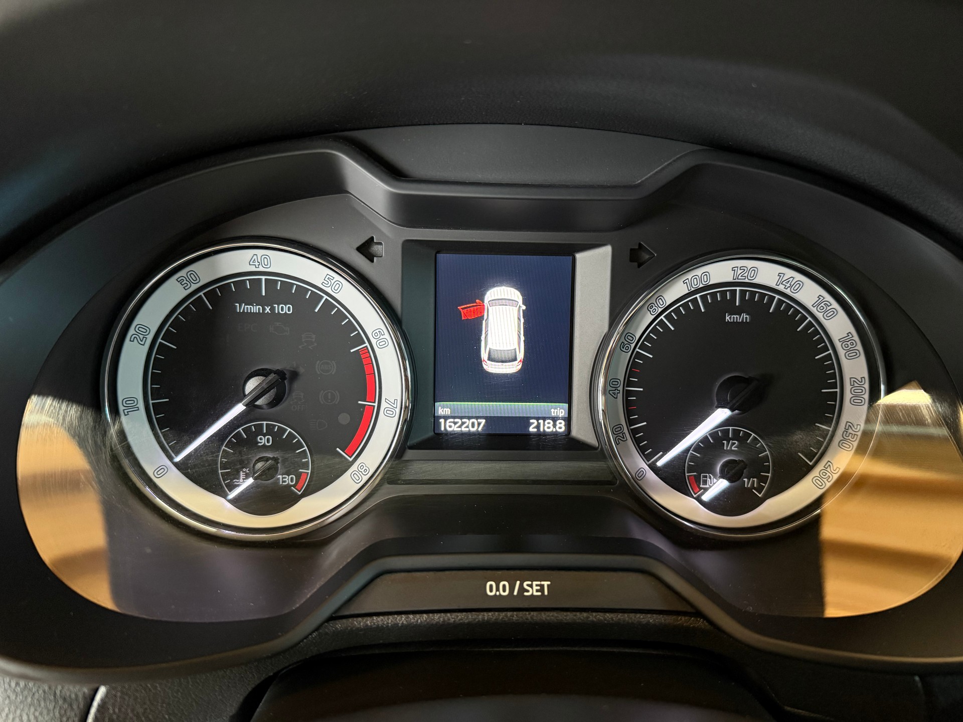 SKODA Octavia Combi 1.4 TSI Style-image-10