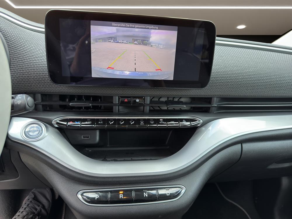 FIAT 500e Cabrio La Prima-image-10