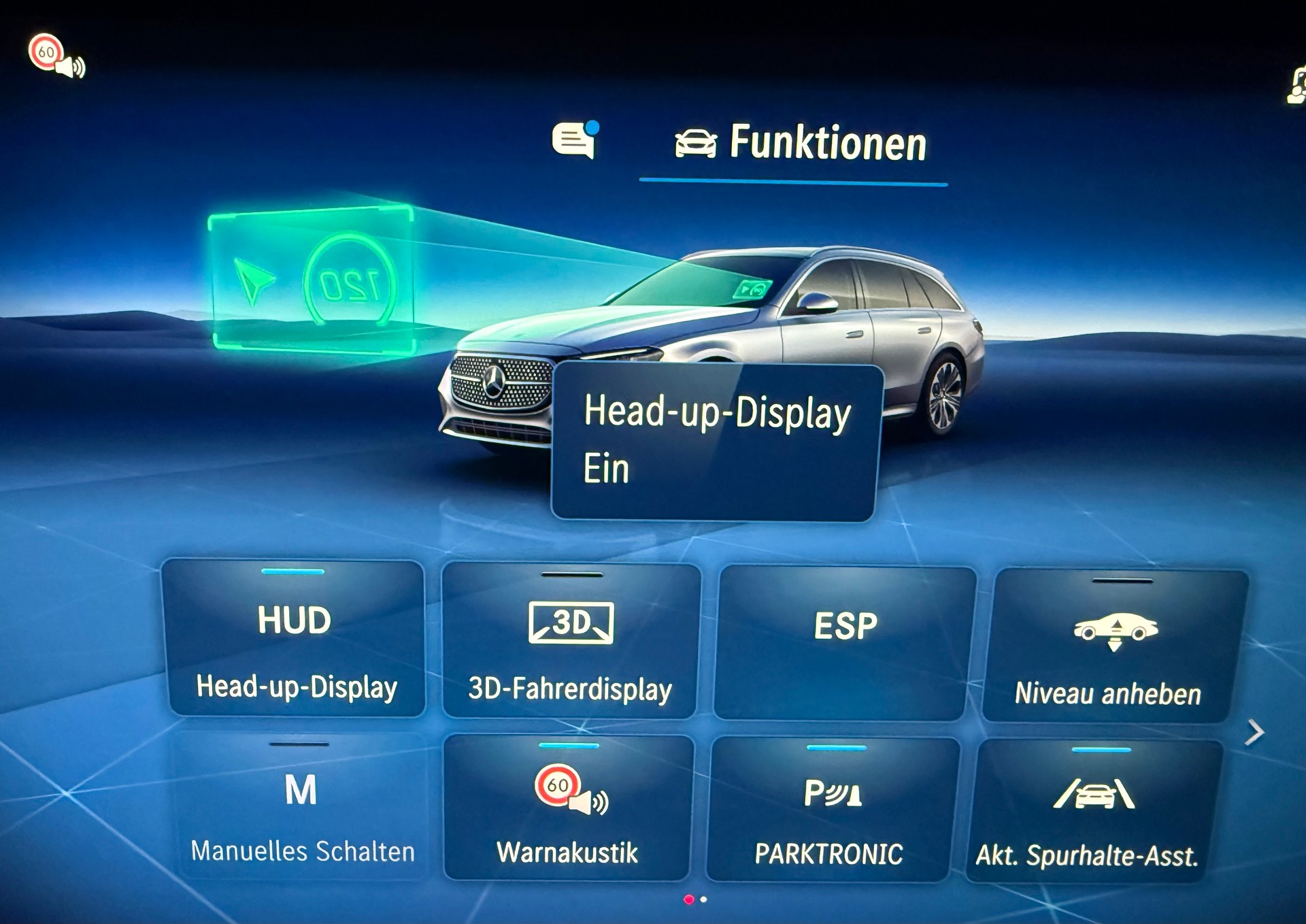 MERCEDES-BENZ E 300 de EXCLUSIVE T 4Matic EQ Hybrid 9G-Tronic-image-16