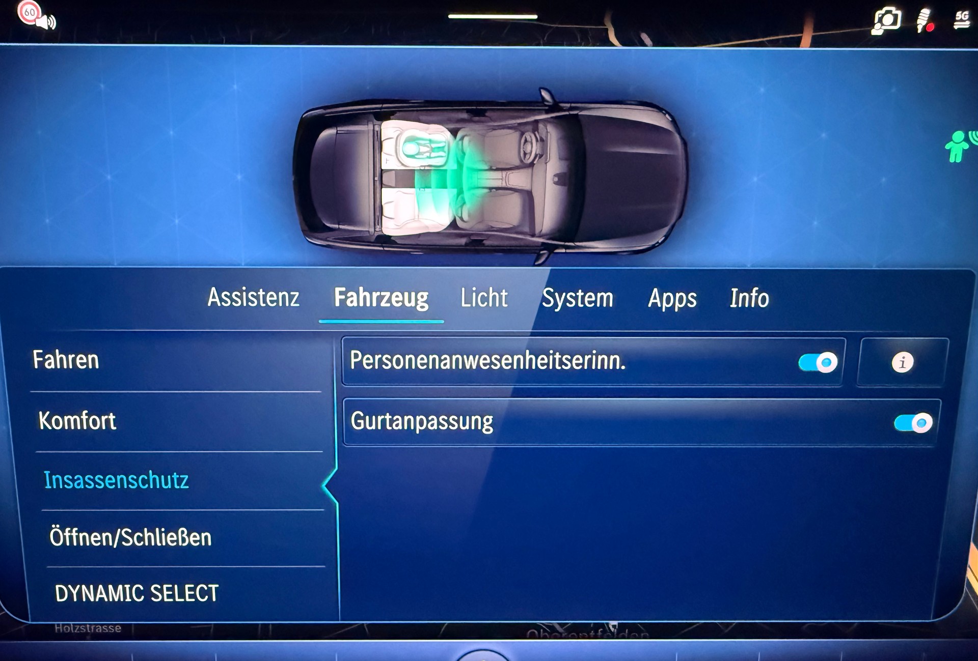 MERCEDES-BENZ E 300 de EXCLUSIVE T 4Matic EQ Hybrid 9G-Tronic-image-23