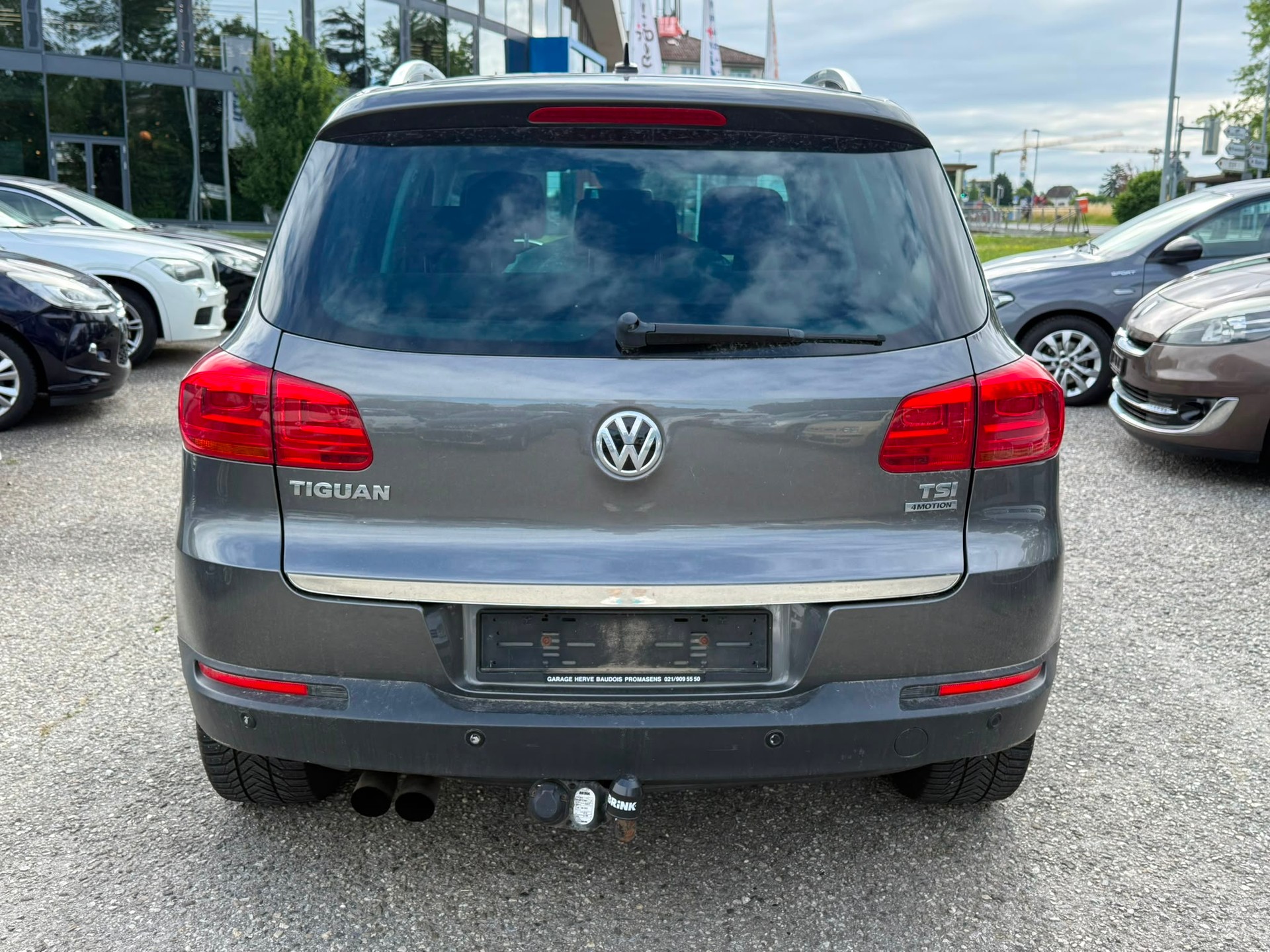 VW Tiguan 2.0 TSI R Line 4Motion DSG-image-8