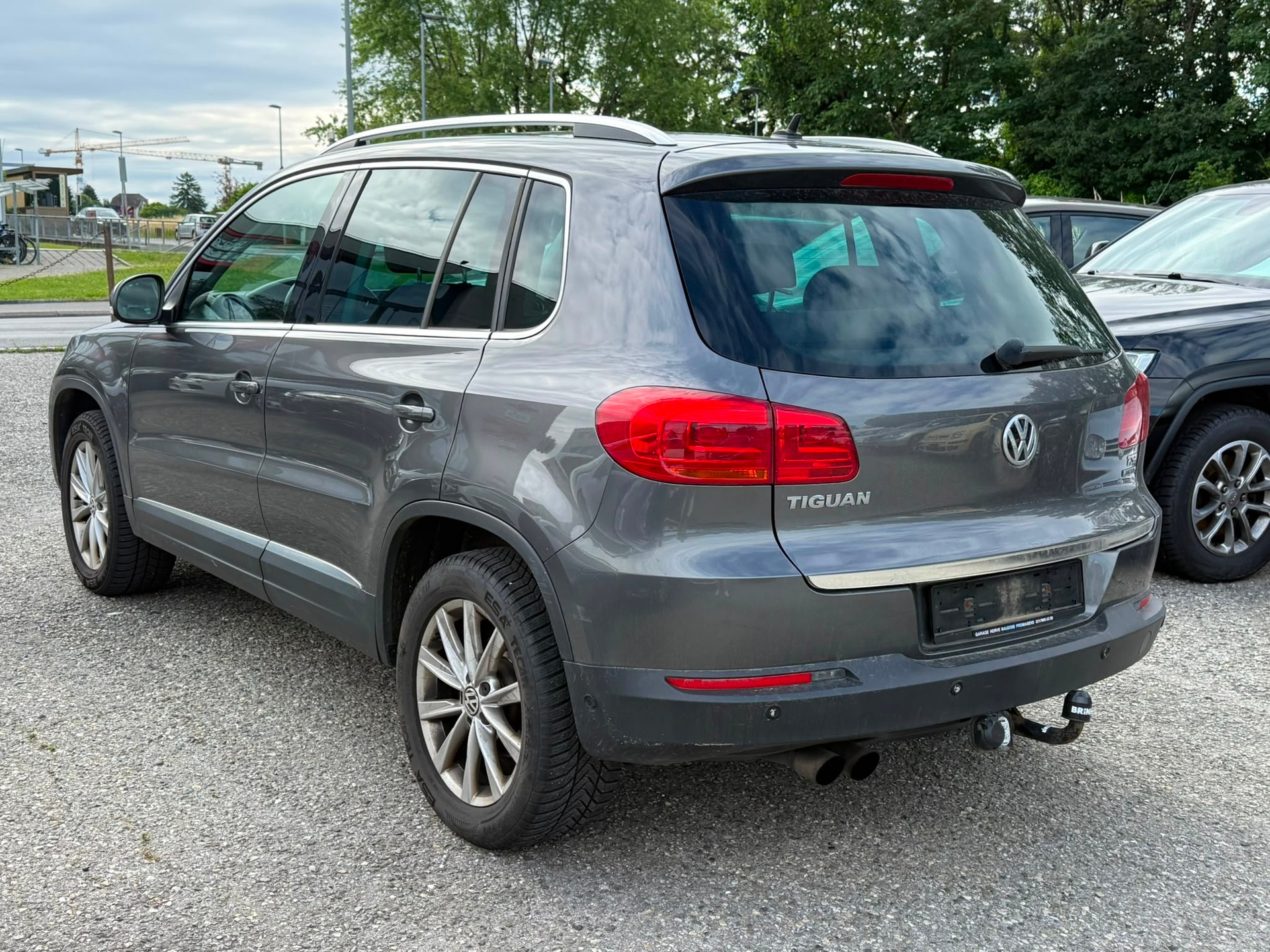 VW Tiguan 2.0 TSI R Line 4Motion DSG-image-5