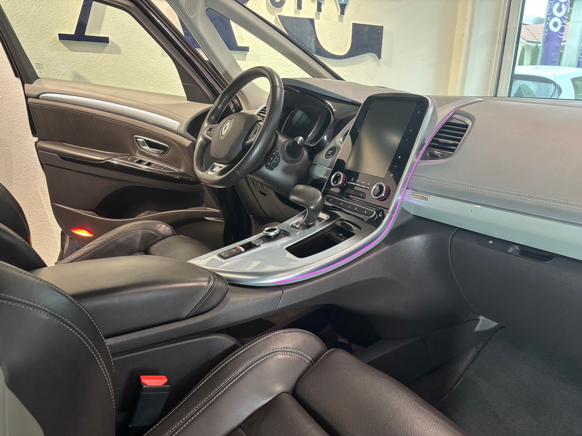 RENAULT Espace 1.6 TCe Initiale EDC-image-8