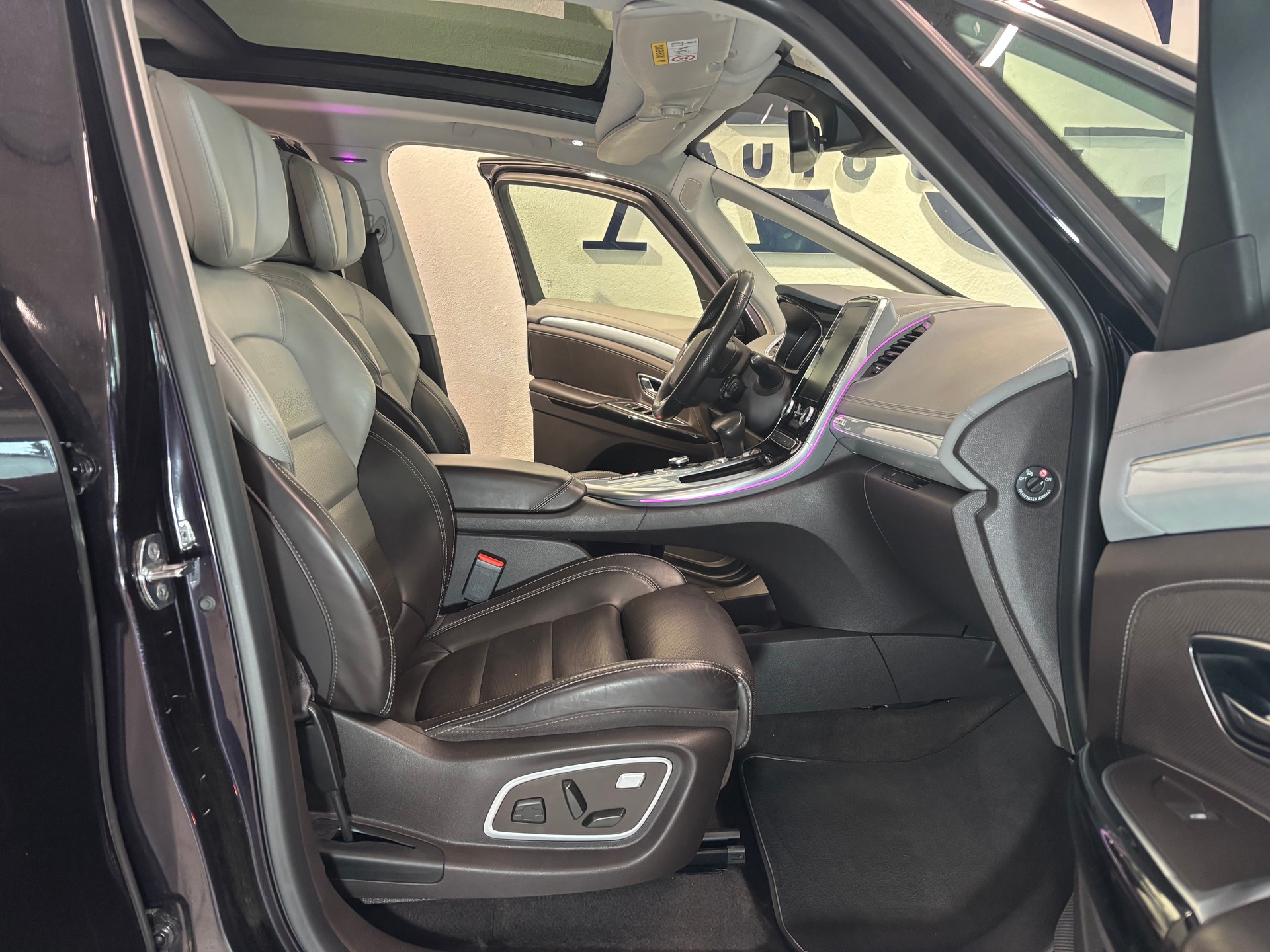 RENAULT Espace 1.6 TCe Initiale EDC-image-9