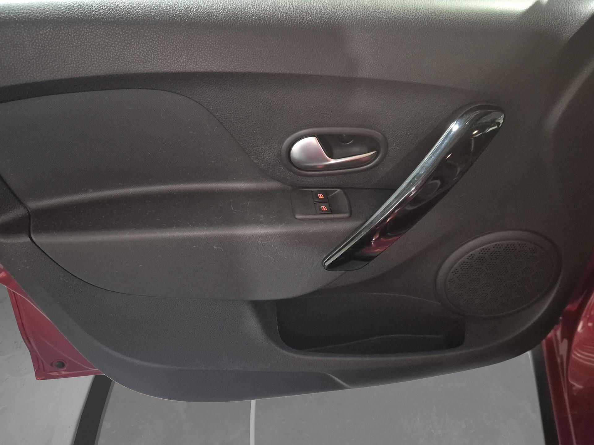 DACIA Logan MCV 0.9 Ultimate-image-22