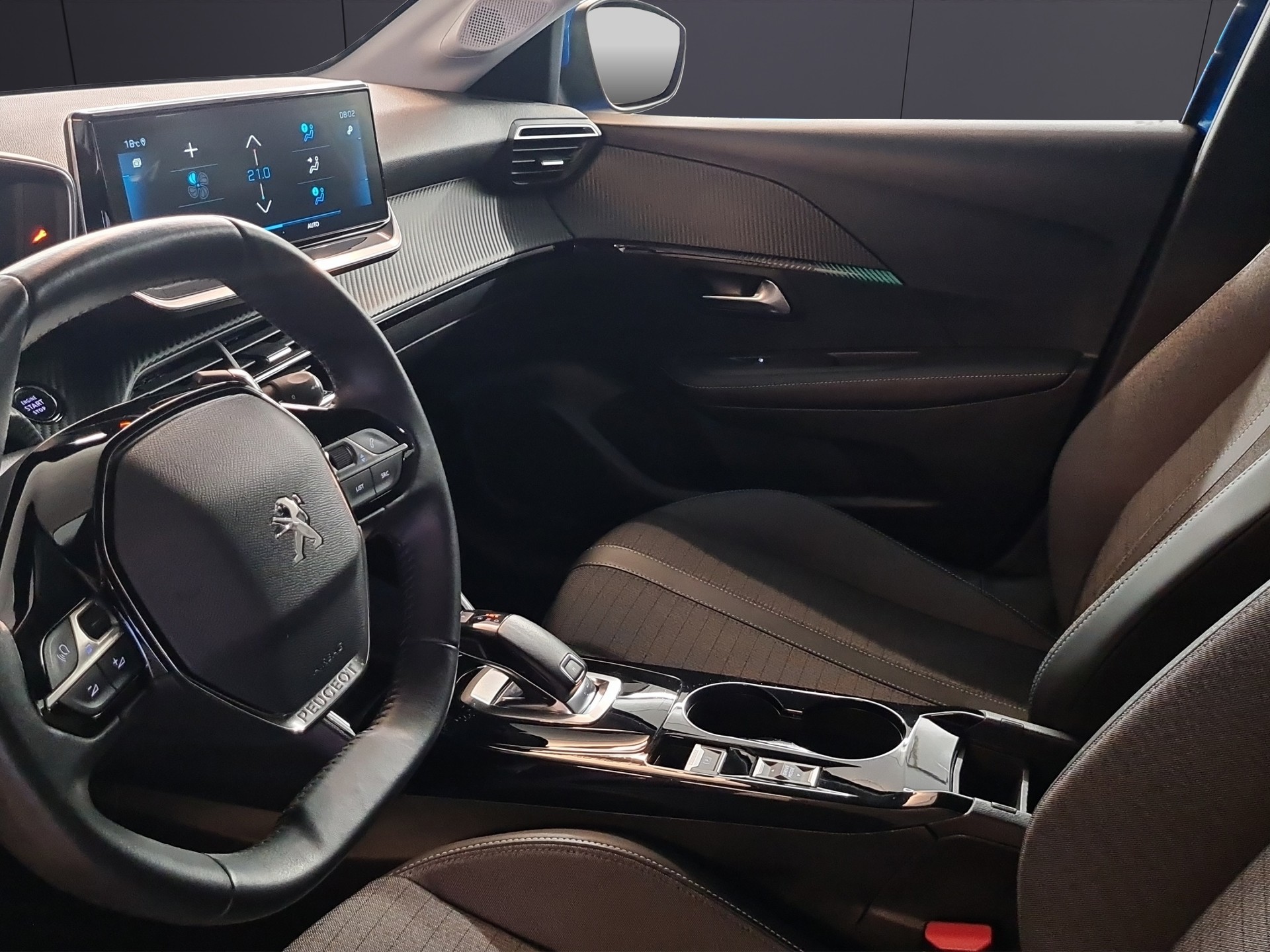 PEUGEOT 208 1.2 Allure Pack-image-4
