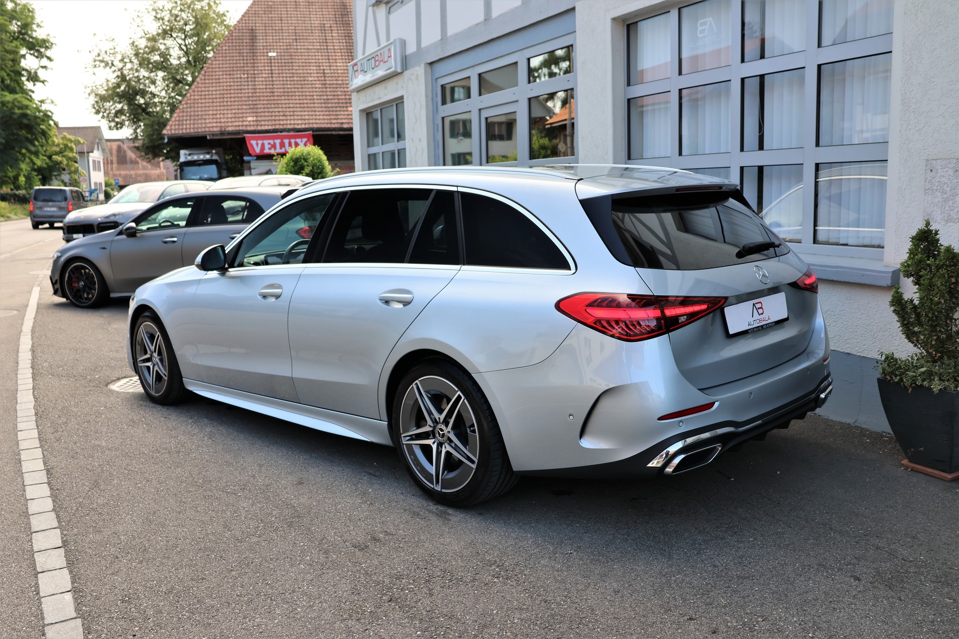 MERCEDES-BENZ C 220 d T 4Matic Swiss Star AMG-Line (CH)-image-6