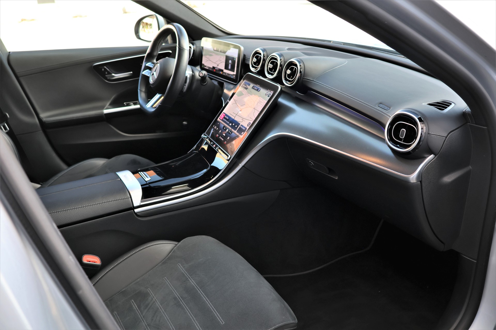 MERCEDES-BENZ C 220 d T 4Matic Swiss Star AMG-Line (CH)-image-16