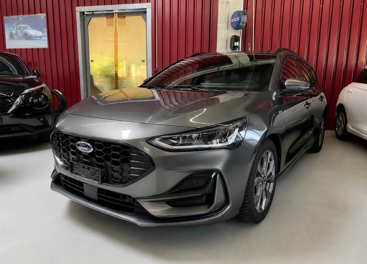 FORD Focus 1.5 EcoBlue TDCi ST-Line X Automatic-image-1