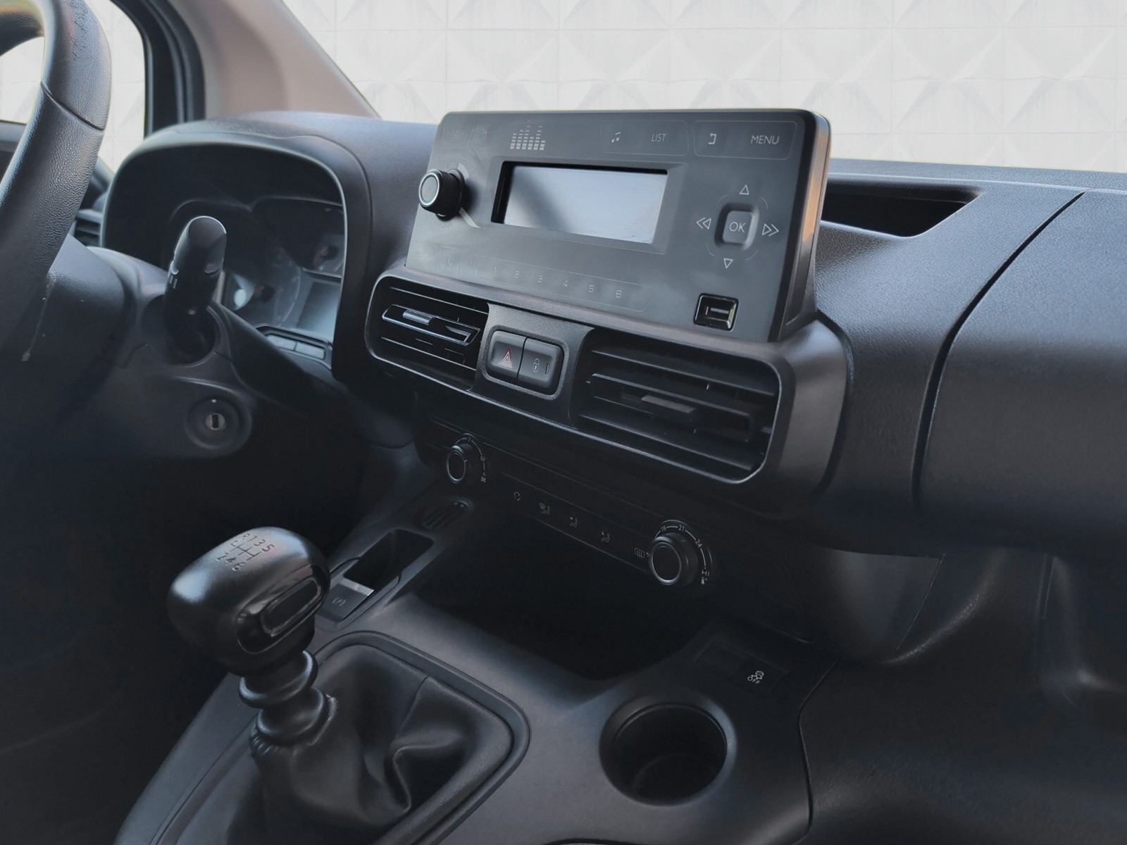 OPEL Combo Cargo Essentia start/stop-image-10