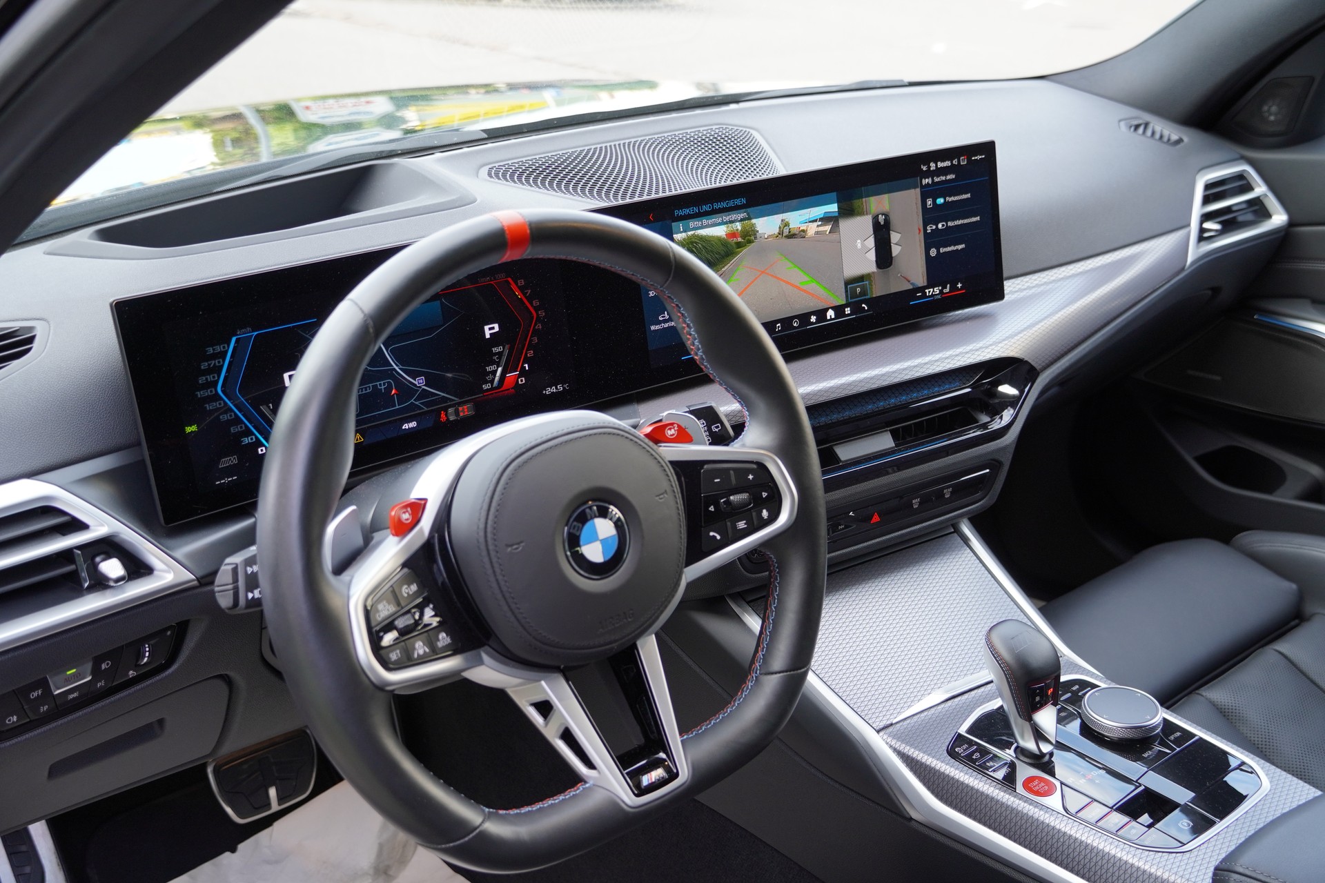 BMW M3 Touring xDrive Competition M-image-12
