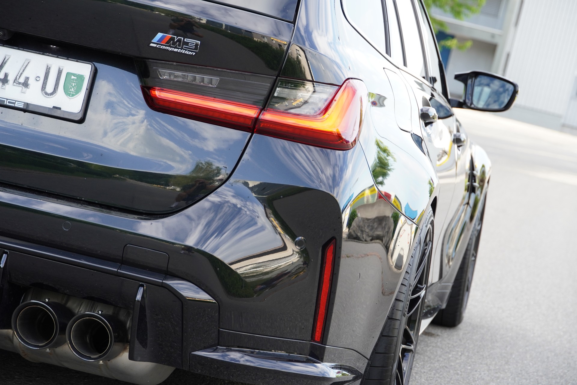 BMW M3 Touring xDrive Competition M-image-8