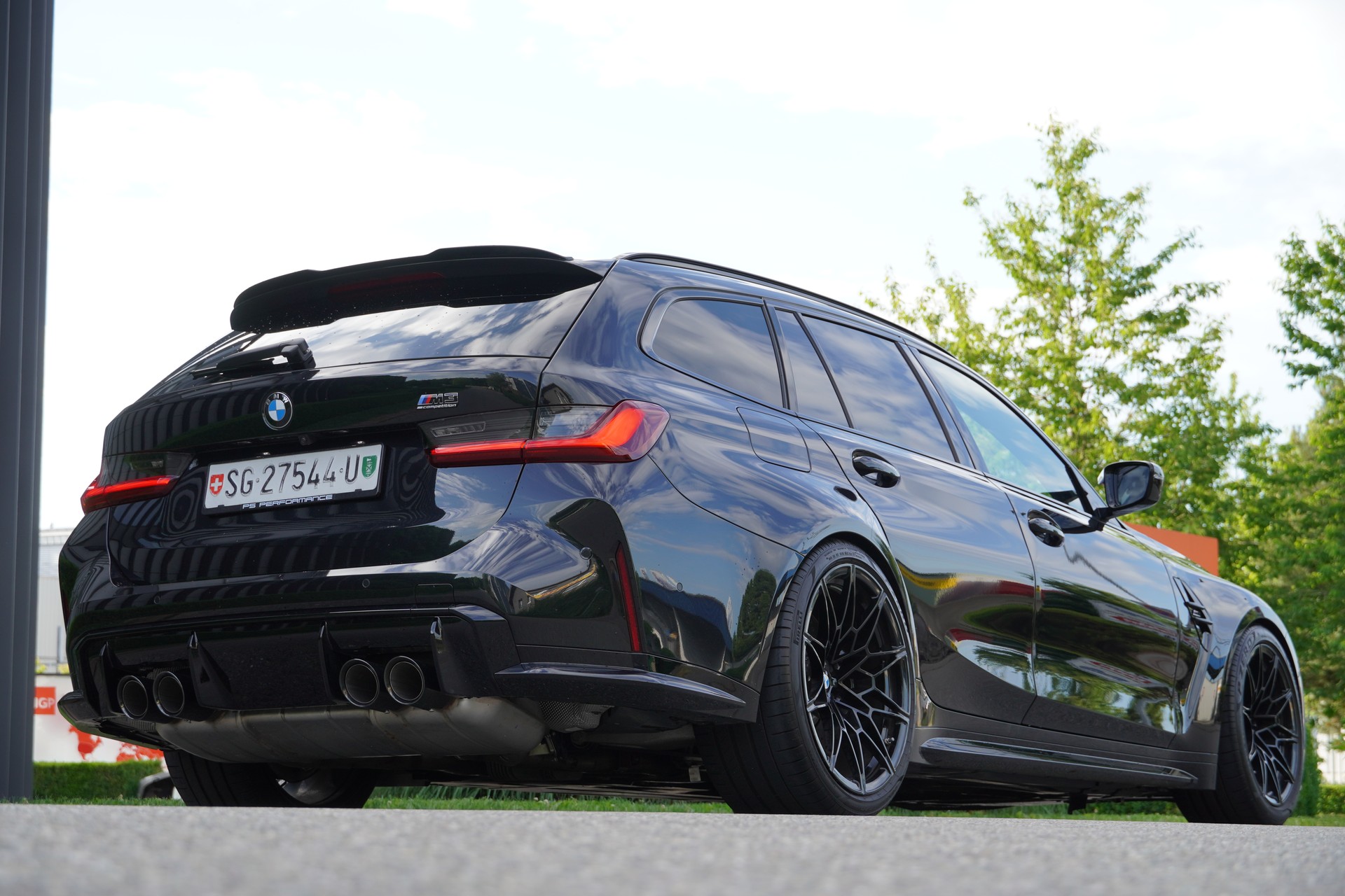 BMW M3 Touring xDrive Competition M-image-6