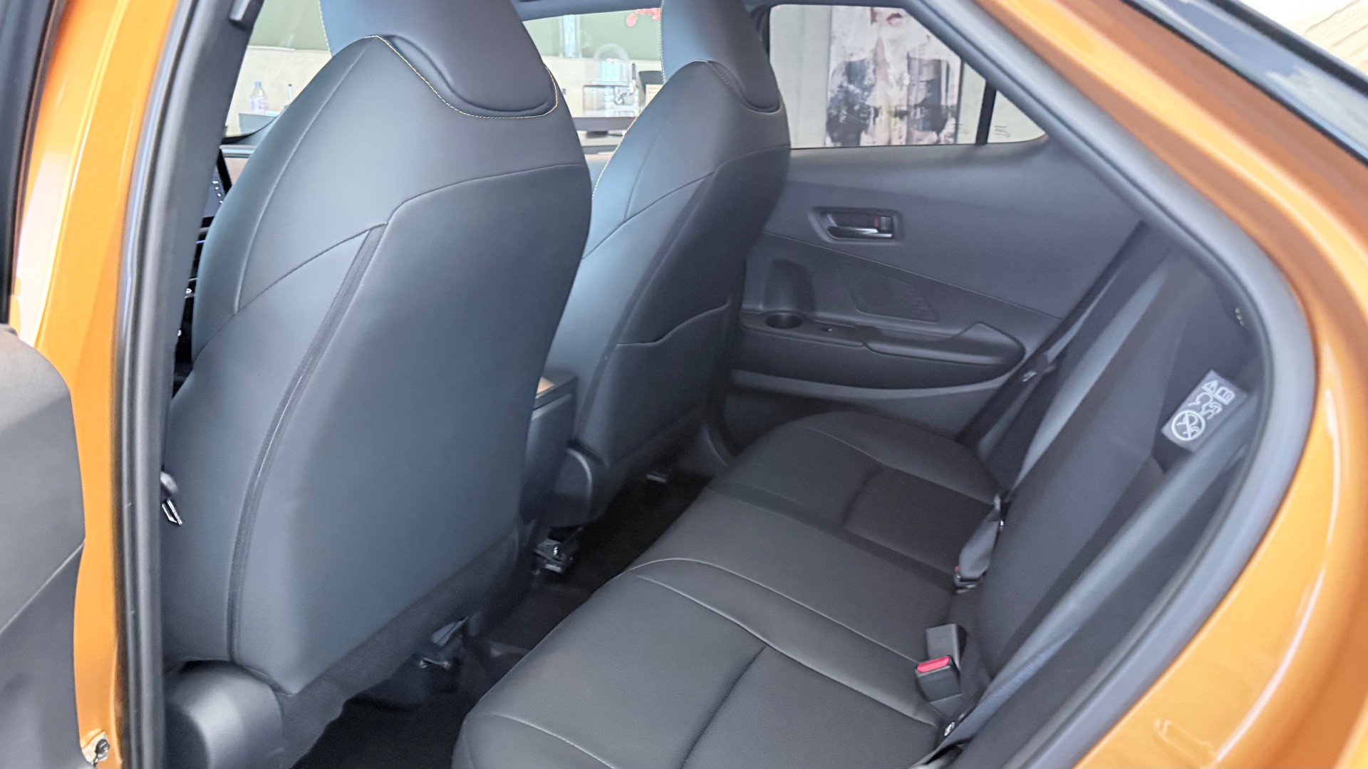 TOYOTA C-HR 2.0 PHEV Style Premiere-image-7