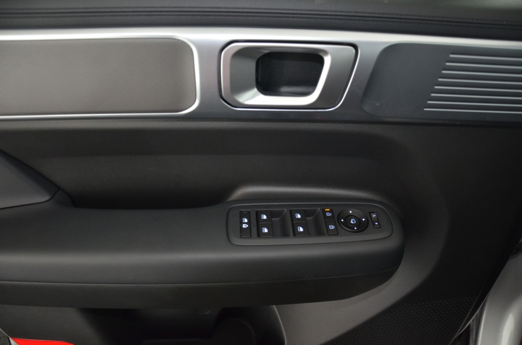 HYUNDAI Santa Fe 1.6 PHEV Premium 4WD-image-24