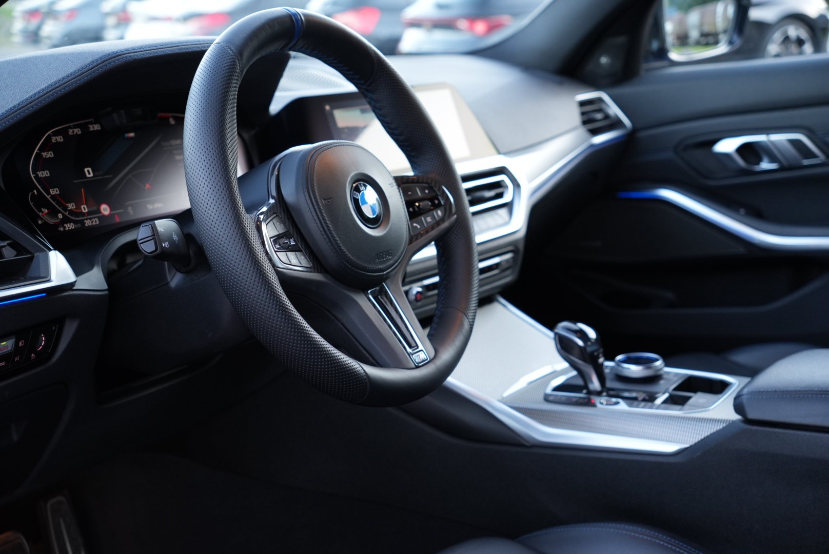 BMW 330i M Sport Steptronic-image-12