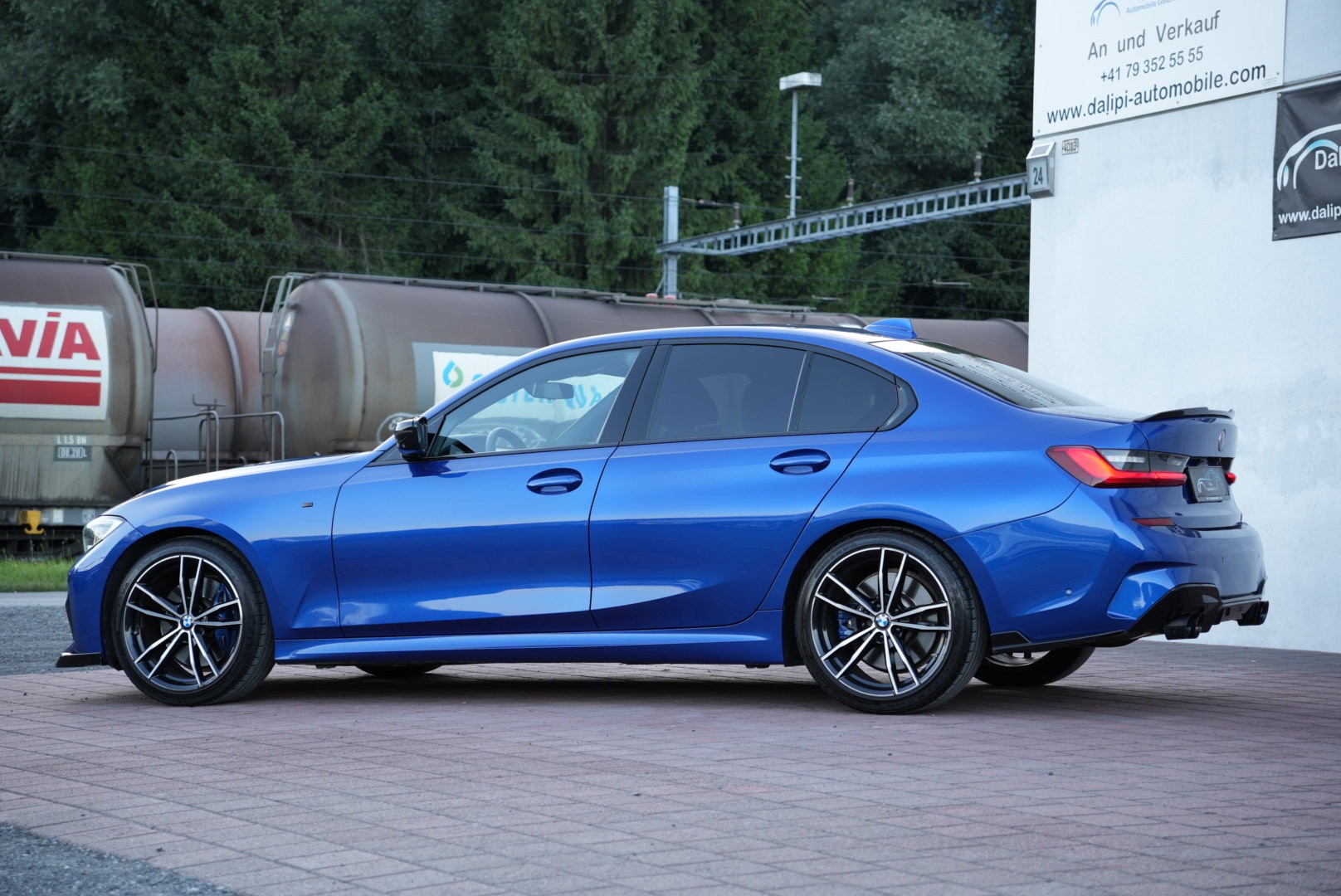BMW 330i M Sport Steptronic-image-1