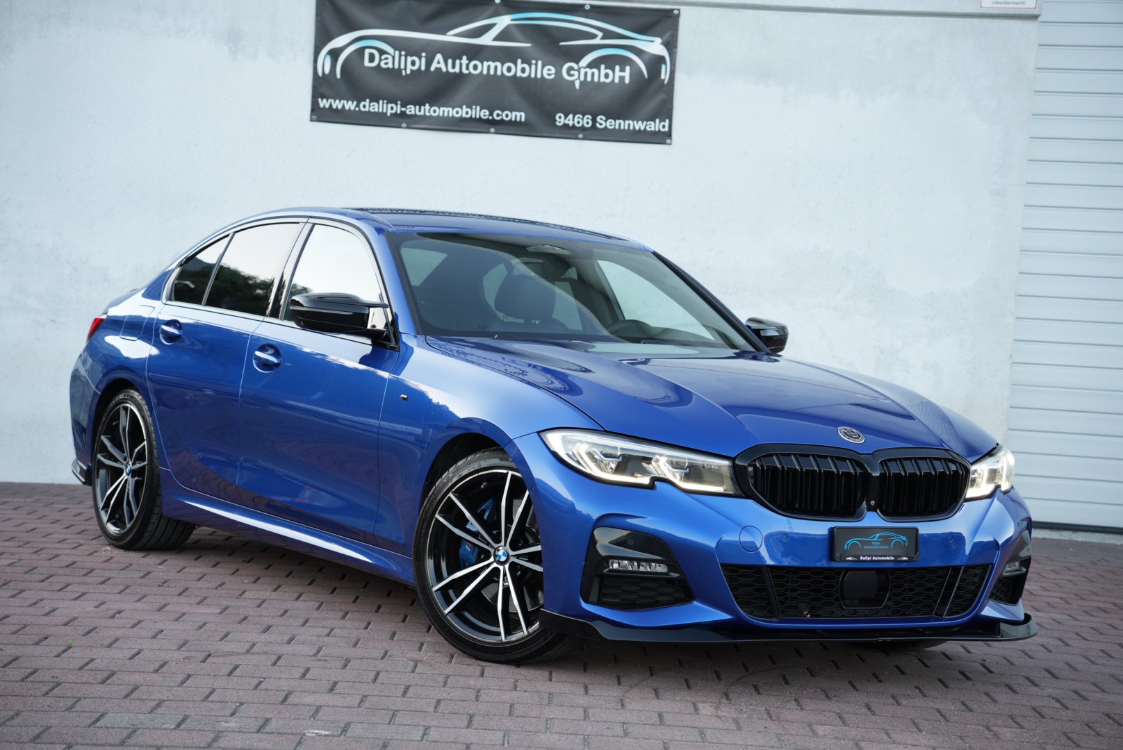 BMW 330i M Sport Steptronic-image-3