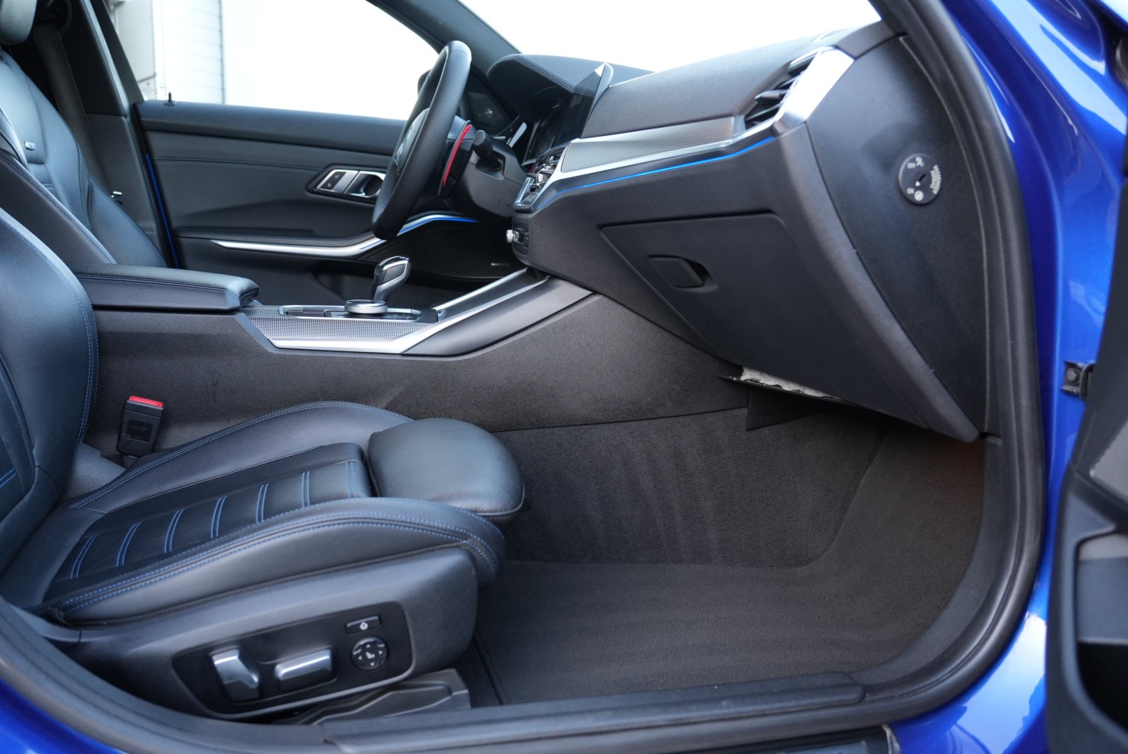 BMW 330i M Sport Steptronic-image-14