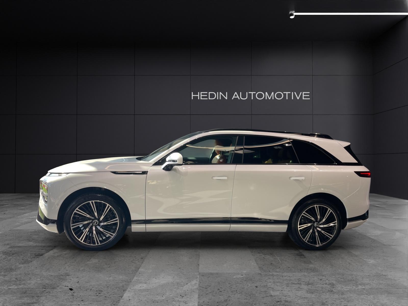 XPENG G9 Performance AWD-image-1