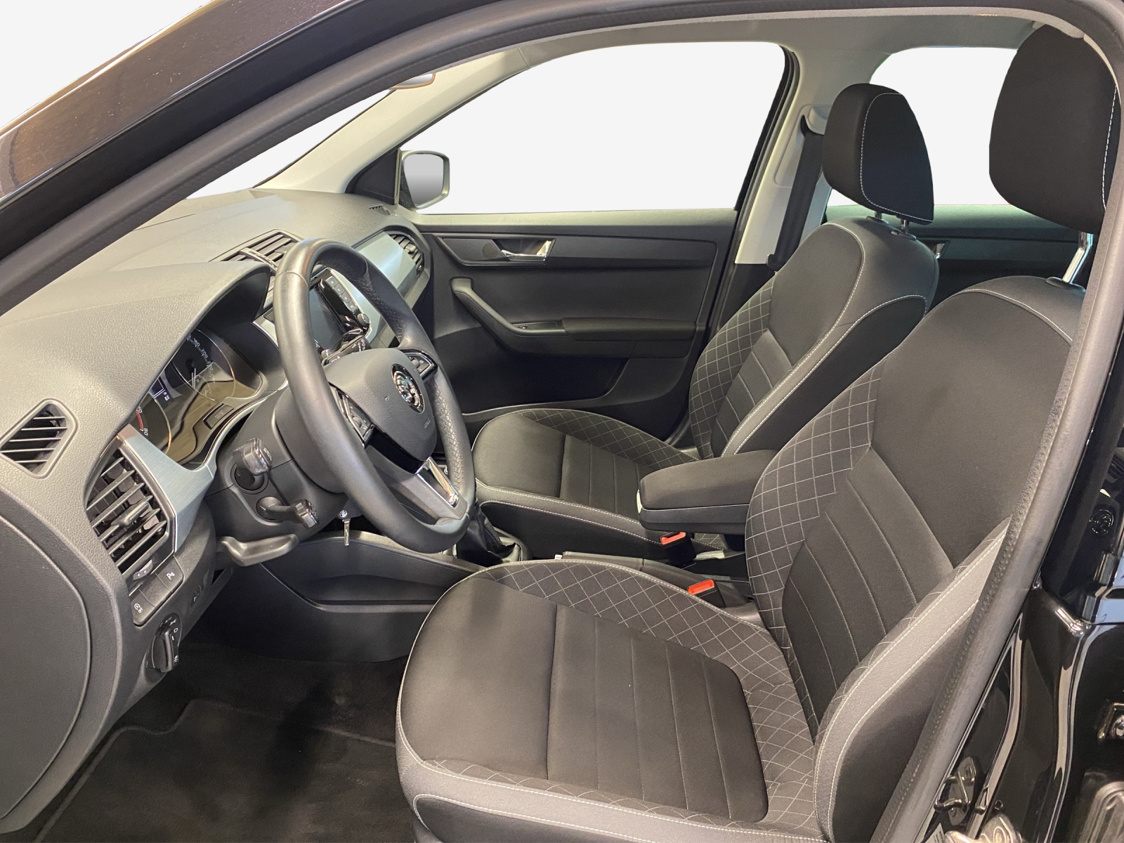 SKODA Fabia 1.0 TSI Ambition-image-7