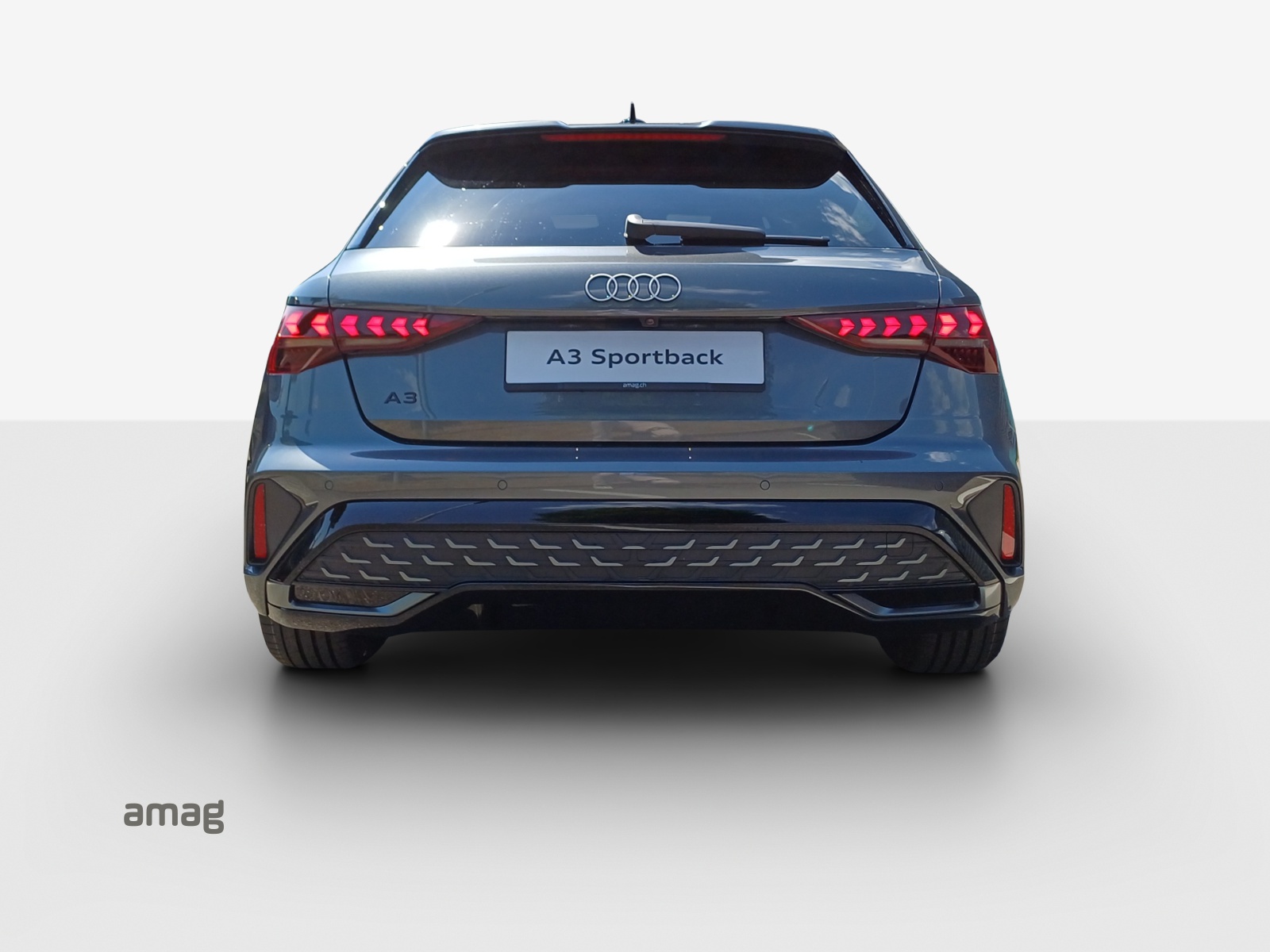 AUDI A3 Sportback TFSI 110 kW S line Attraction S tronic-showroom-element-3