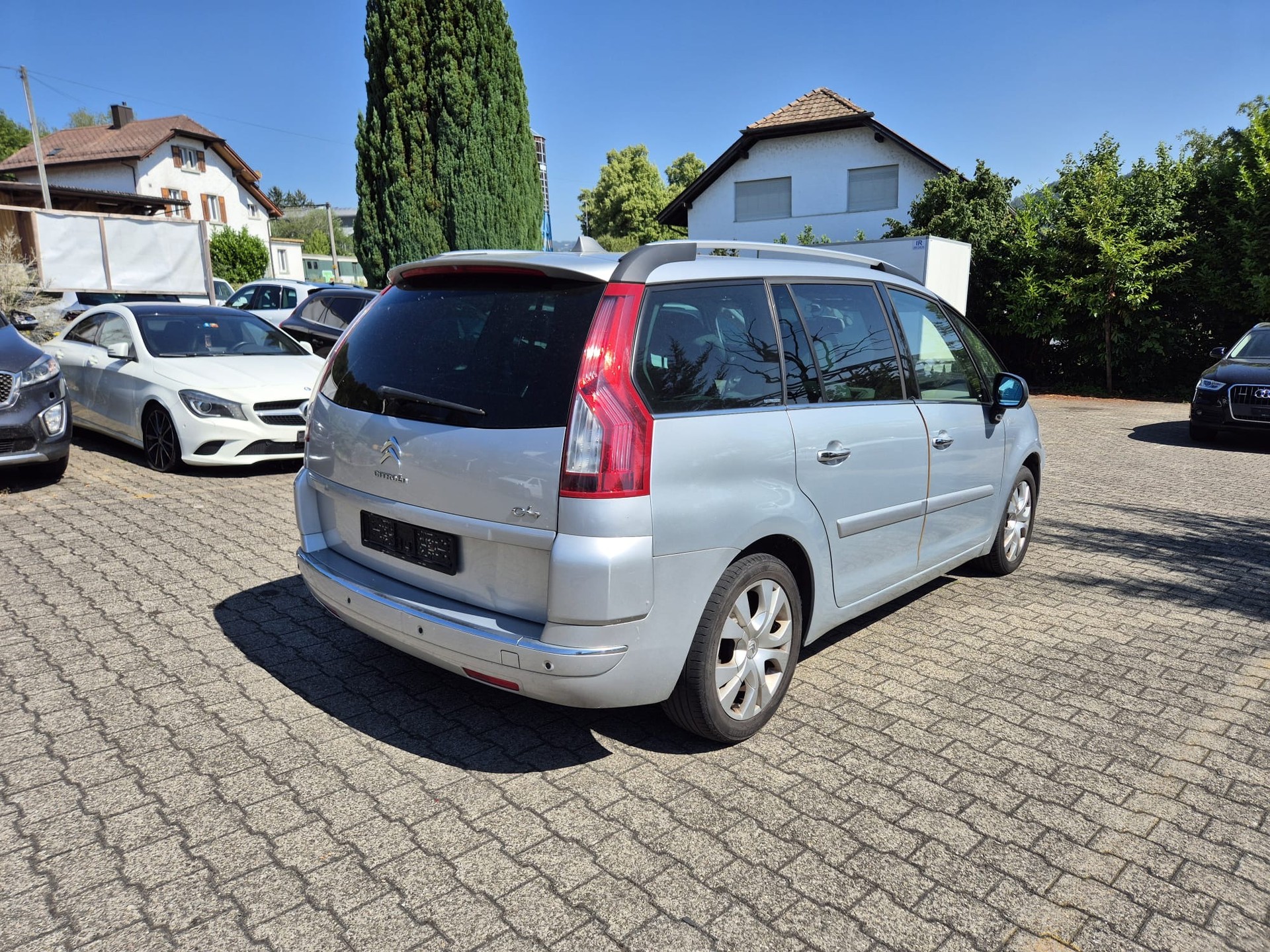 CITROEN Grand C4 Picasso 2.0 HDI Exclusive Automatic-image-3