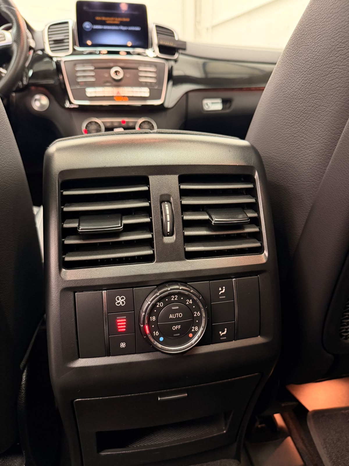 MERCEDES-BENZ GLE Coupé 43 AMG 4Matic 9G-Tronic-image-18
