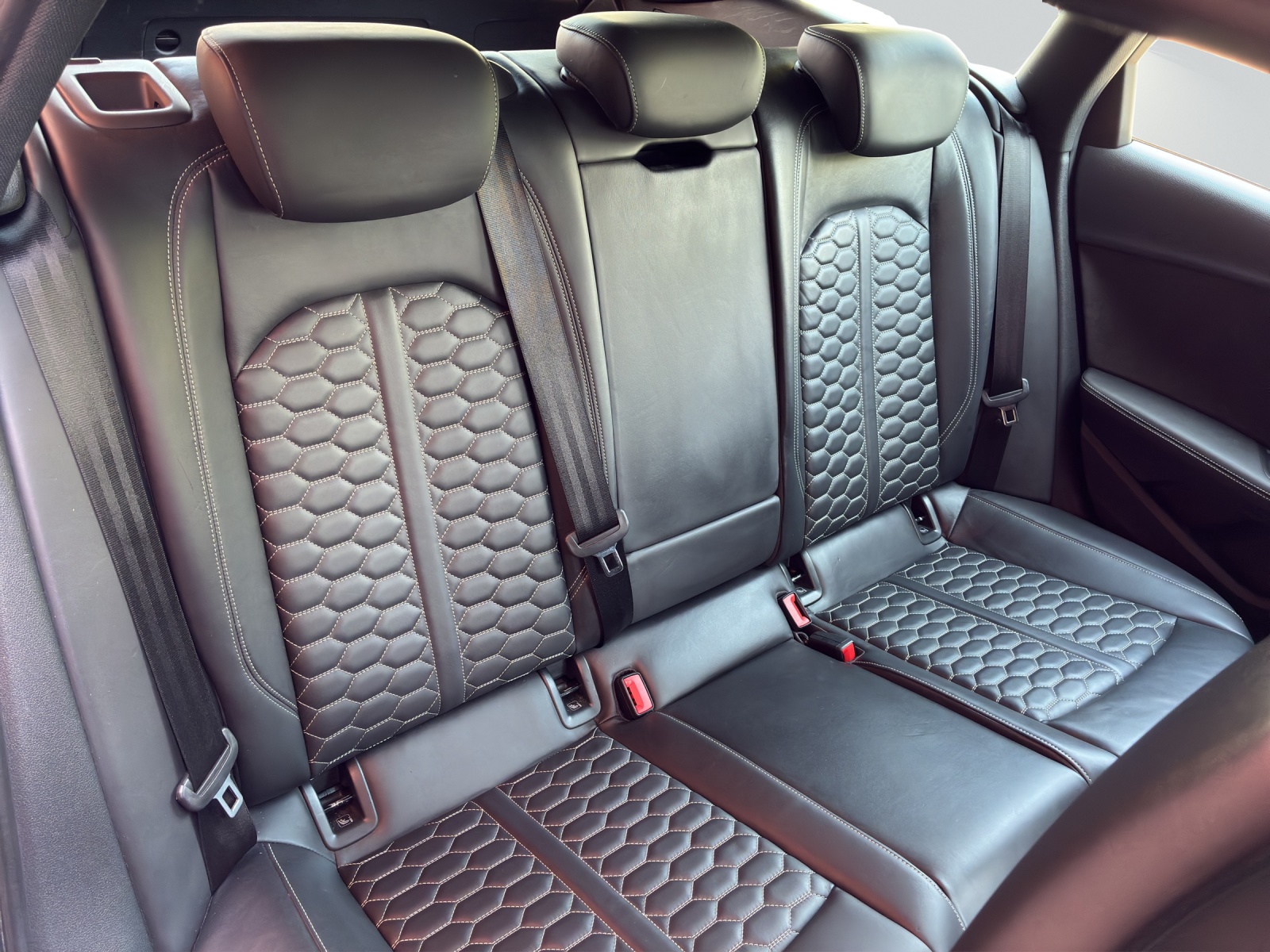 AUDI RS4 Avant 2.9 TFSI quattro tiptronic-image-8