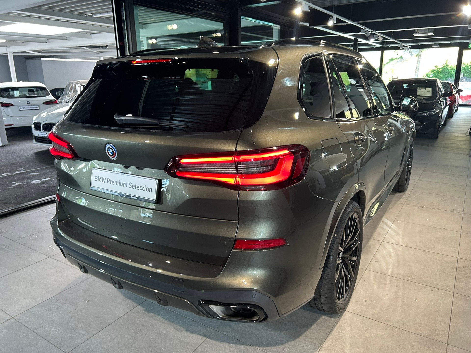 BMW X5 xDrive 48V 40d M Sport Steptronic-image-10